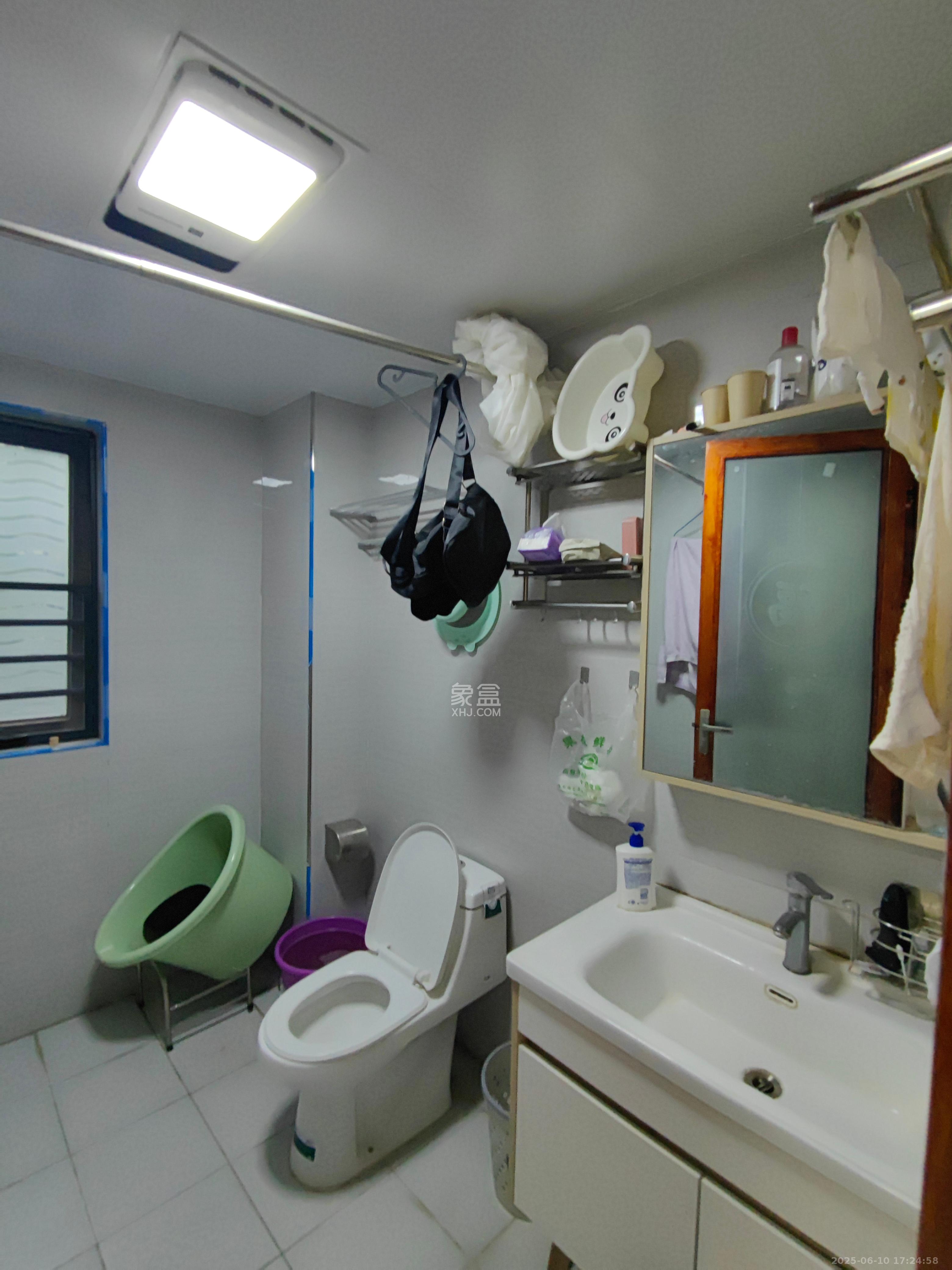 中建梅溪湖中心  4室2厅2卫   3800.00元/月室内图