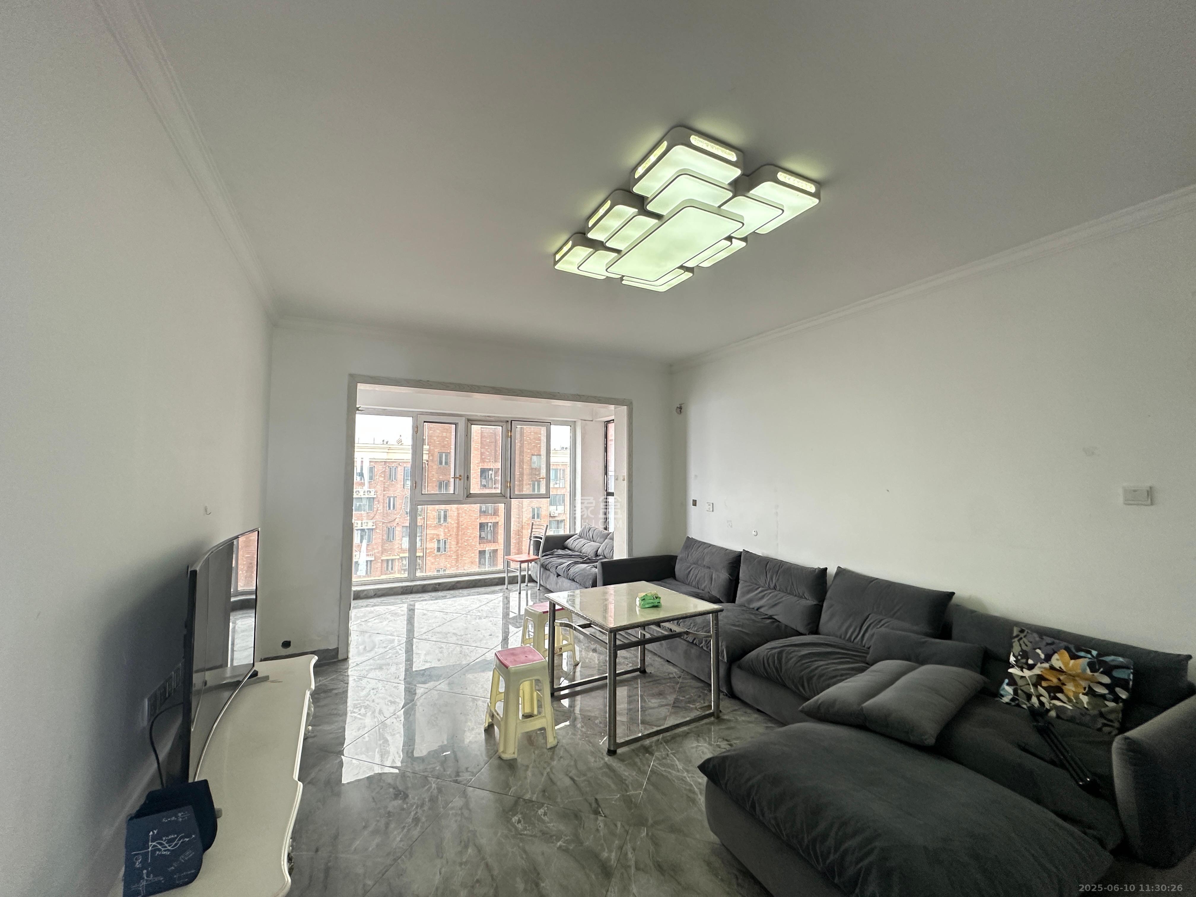 半山壹号 3室2厅2卫 3400.0元/月 半山壹号 3室2厅2卫 3400.0元/月室内图