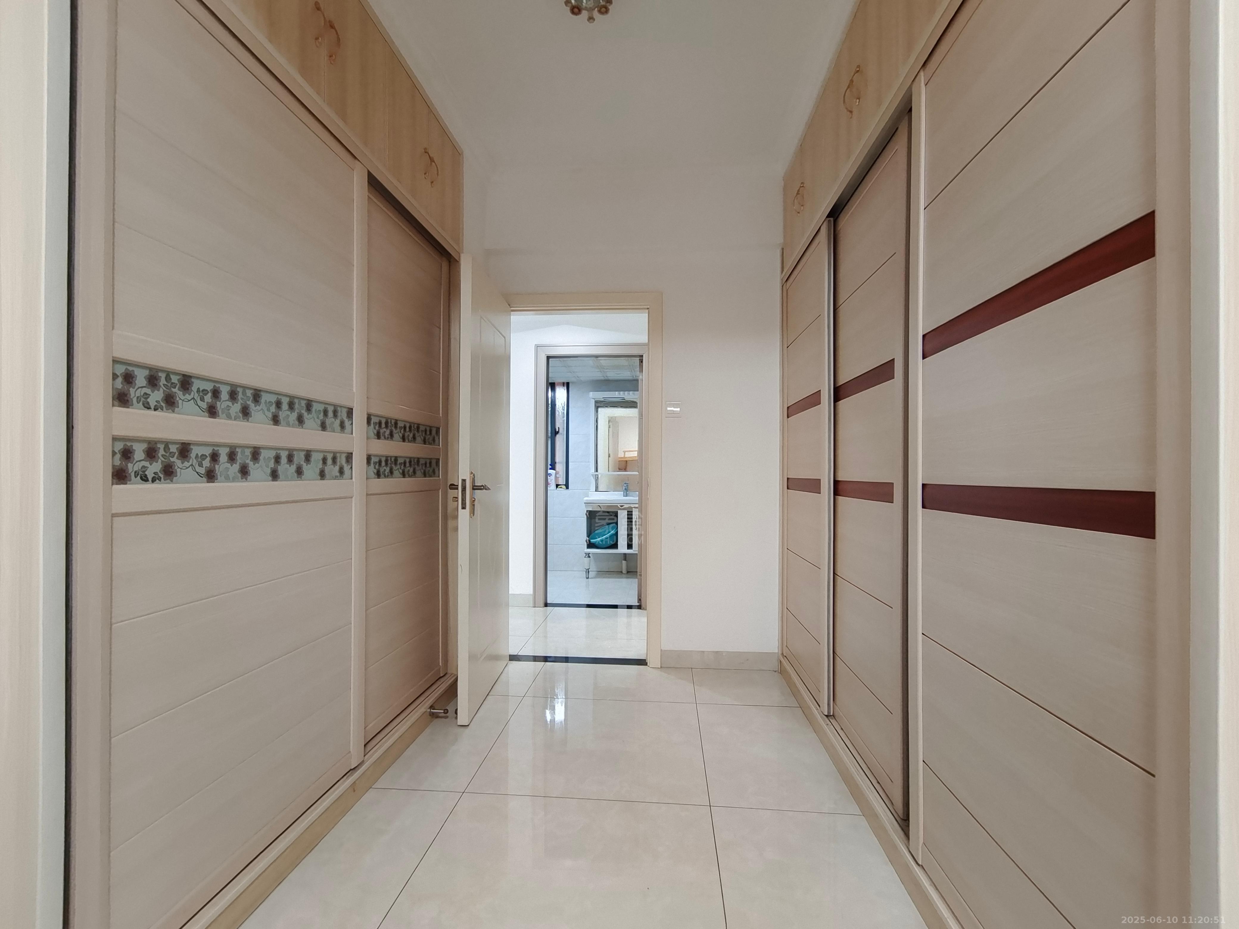 大江观邸-富基花园 3室2厅2卫 1900.0元/月 大江观邸-富基花园 3室2厅2卫 1900.0元/月室内图