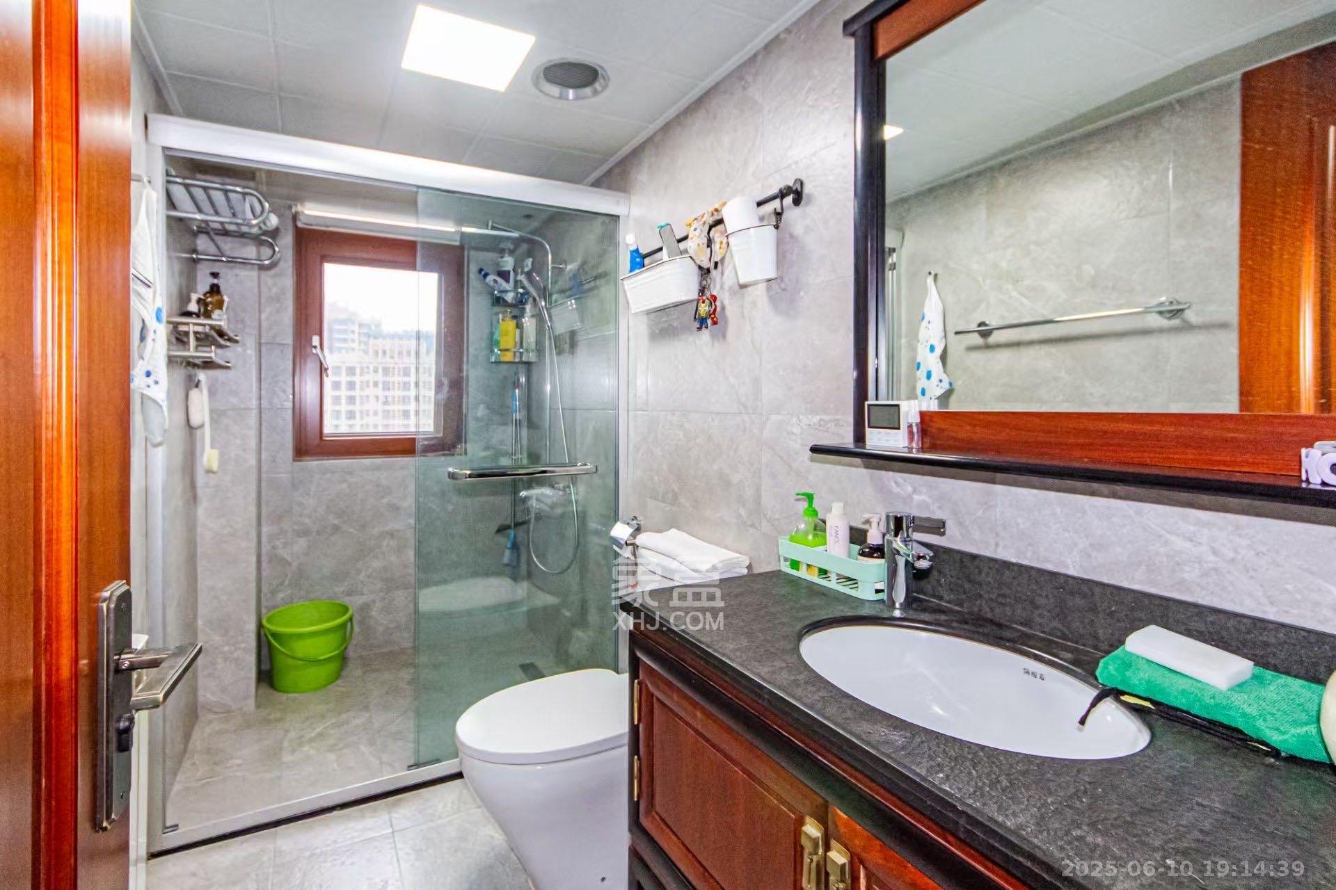 北辰三角洲E6区  4室2厅2卫    6800.0元/月 北辰三角洲E6区  4室2厅2卫    6800.0元/月室内图