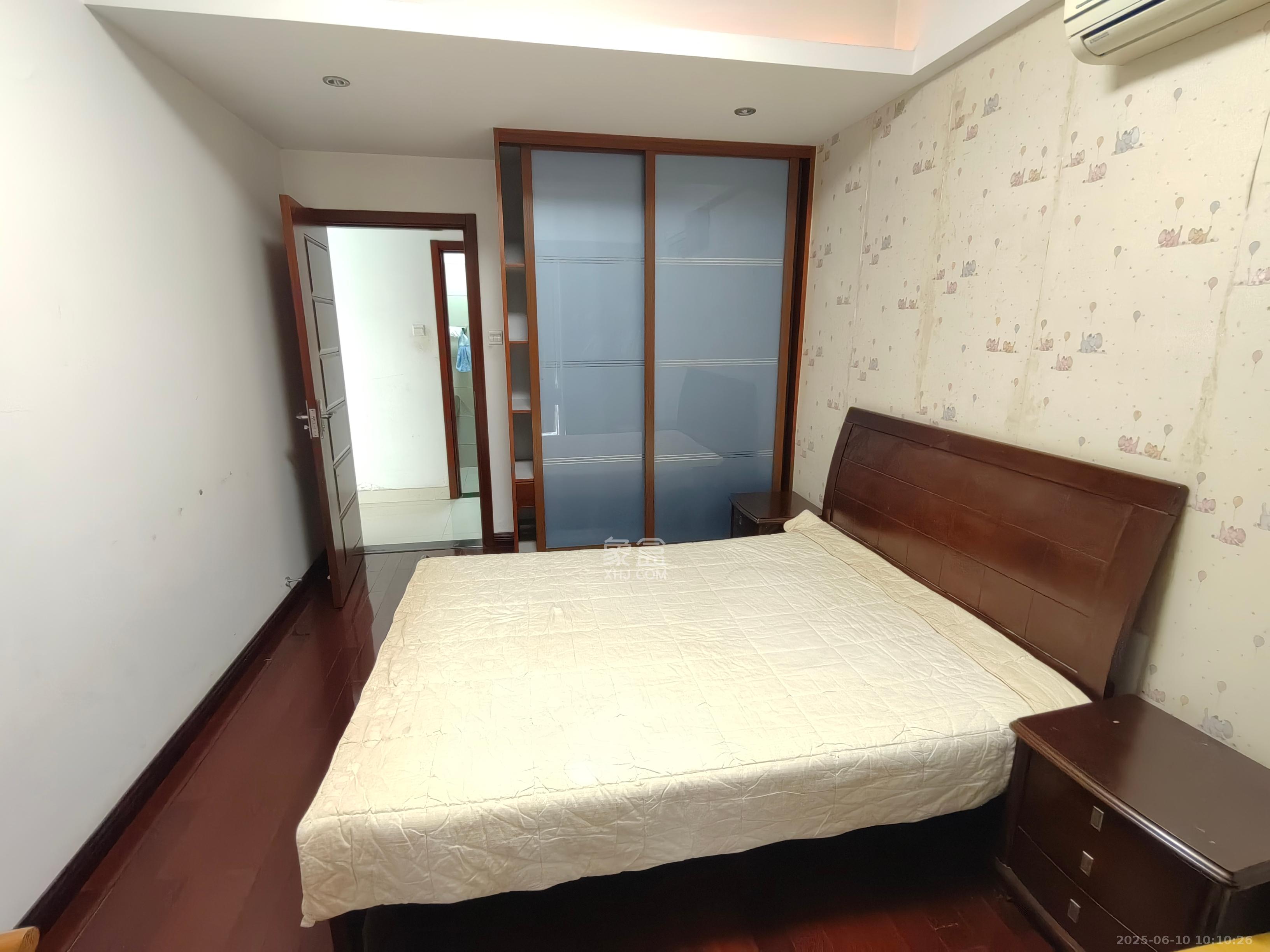 华菱蓝调国际（华菱.香墅美地）  4室2厅2卫   2600.00元/月室内图