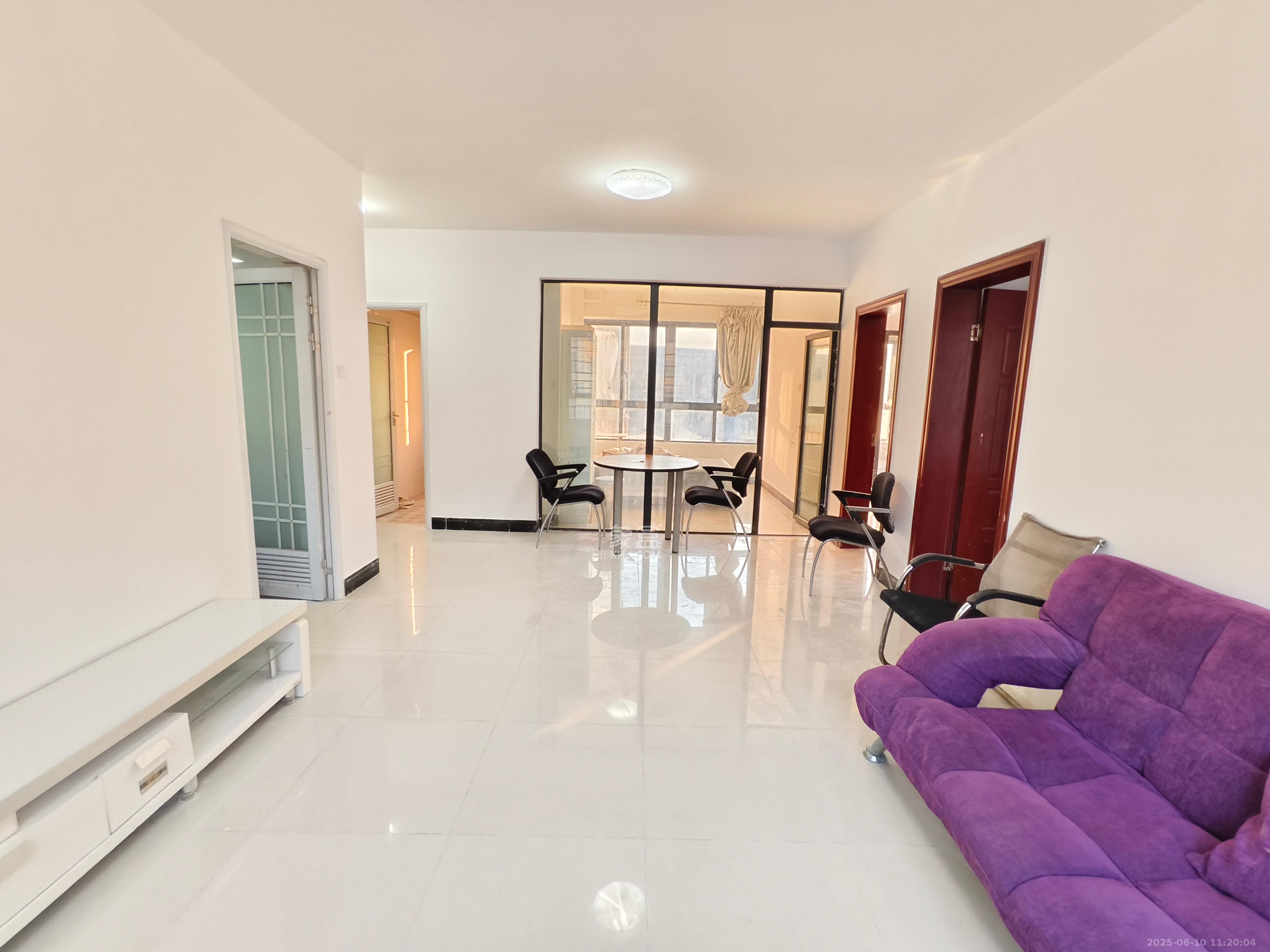 长房时代城 2室2厅1卫 2500.0元/月 长房时代城 2室2厅1卫 2500.0元/月室内图