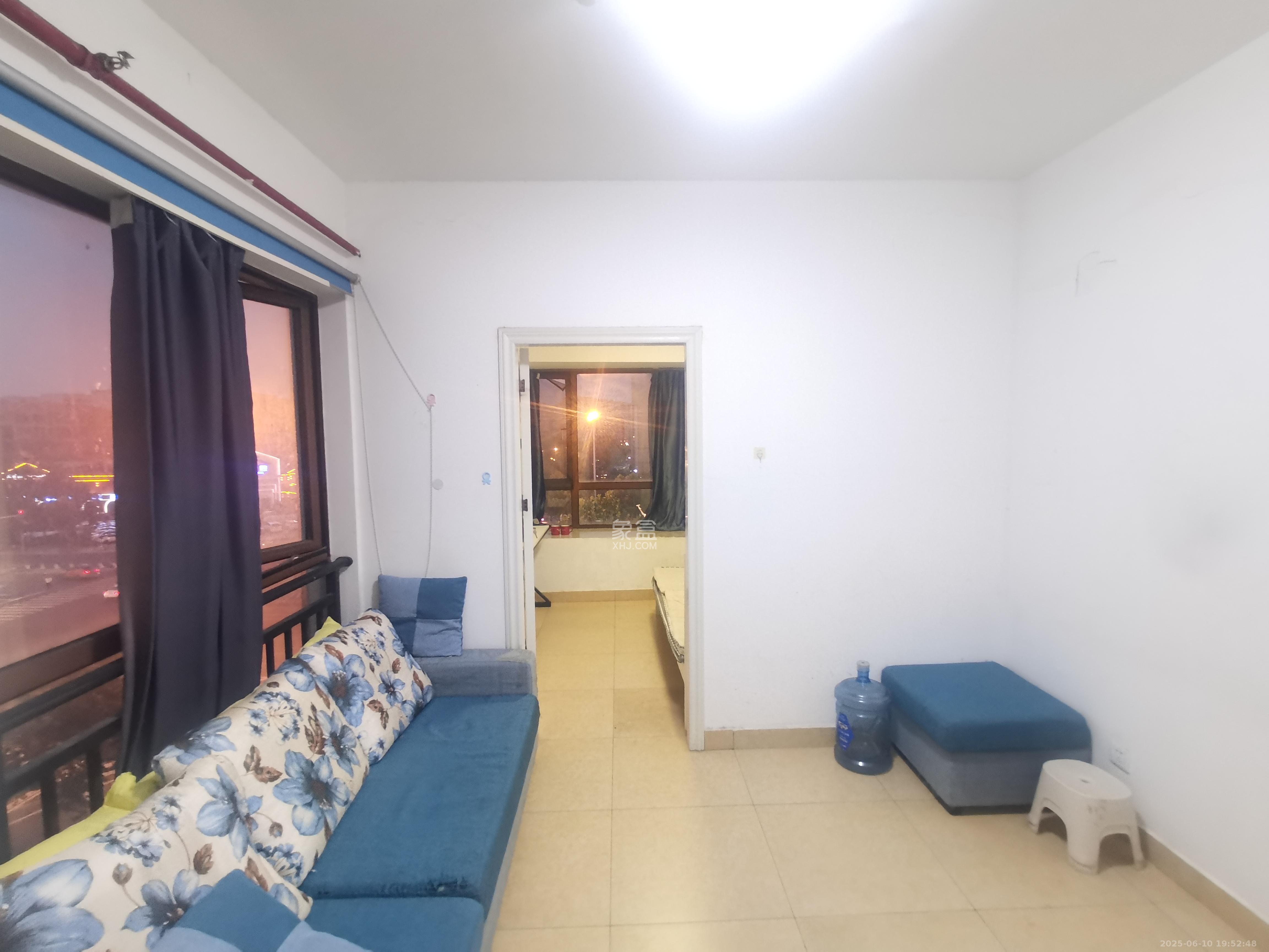 金房奥斯卡  1室1厅1卫    1000.0元/月 金房奥斯卡  1室1厅1卫    1000.0元/月