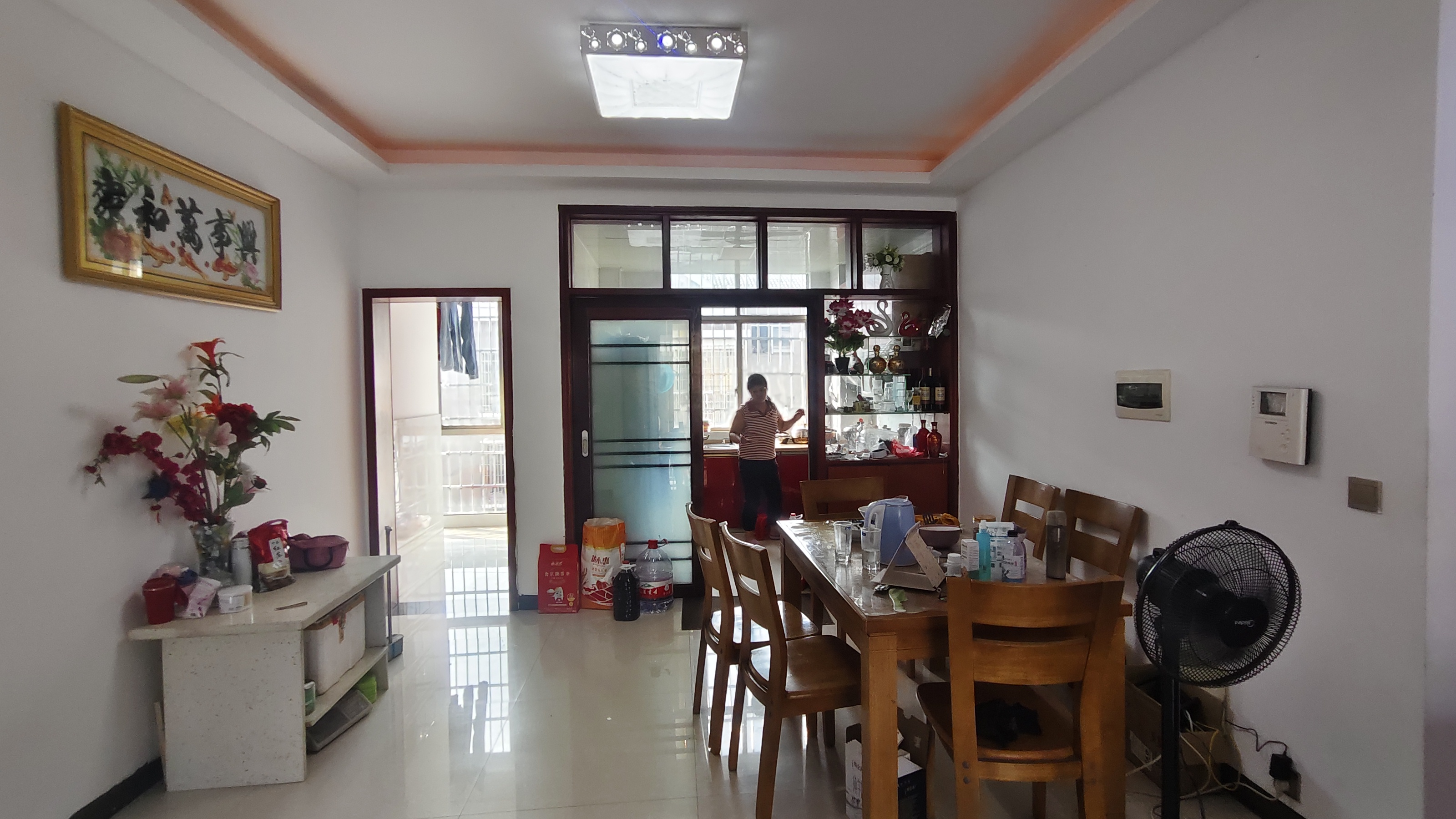 幸福里 3室2厅2卫 48.8万 幸福里 3室2厅2卫 48.8万客厅