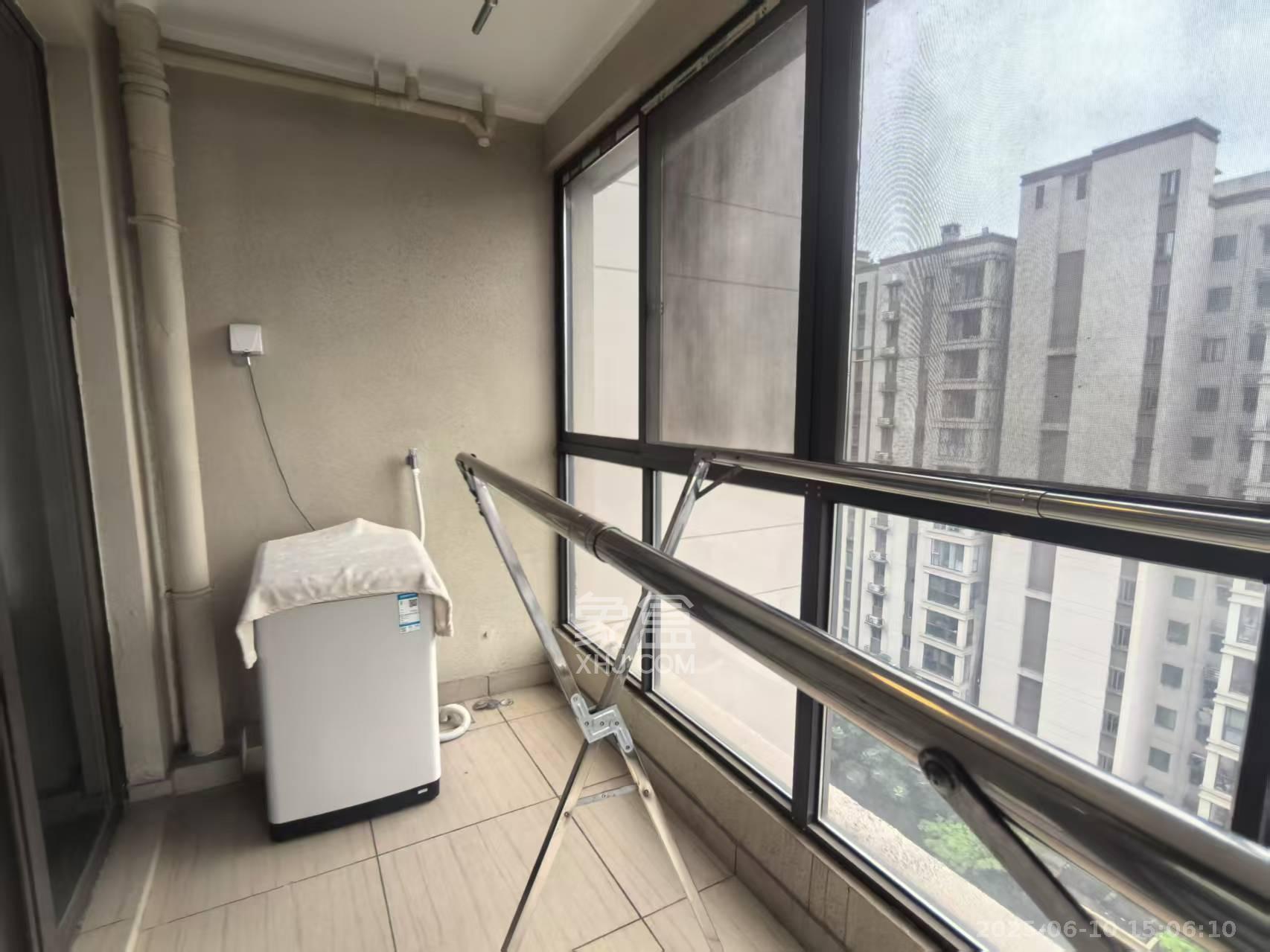 碧桂园公园壹号(凯怡茗苑) 3室2厅2卫 1600.0元/月 碧桂园公园壹号(凯怡茗苑) 3室2厅2卫 1600.0元/月室内图