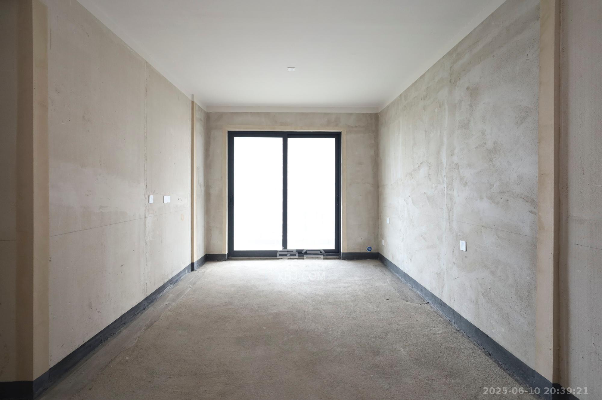 长沙融创城  3室1厅1卫    55.0万 长沙融创城  3室1厅1卫    55.0万