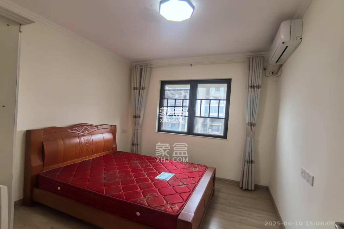 碧桂园公园壹号(凯怡茗苑) 3室2厅2卫 1600.0元/月 碧桂园公园壹号(凯怡茗苑) 3室2厅2卫 1600.0元/月室内图