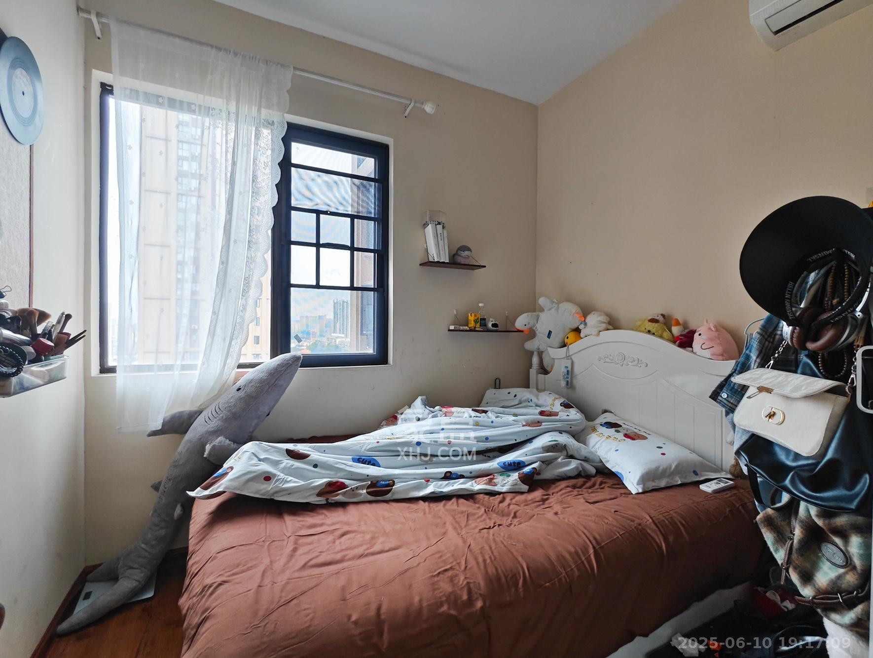 南城印象  3室1厅1卫    75.0万 南城印象  3室1厅1卫    75.0万卧室