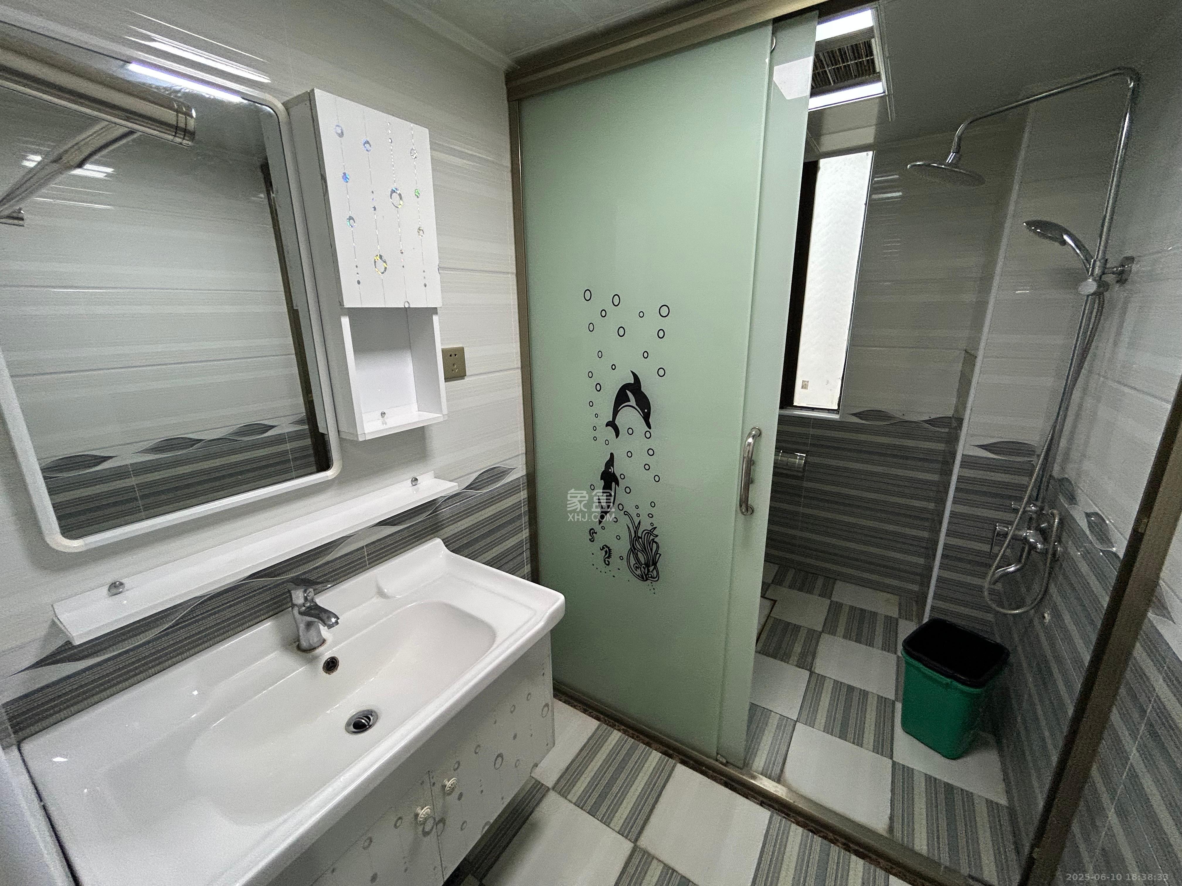 梅溪鑫苑名家  3室2厅2卫   2800.00元/月室内图