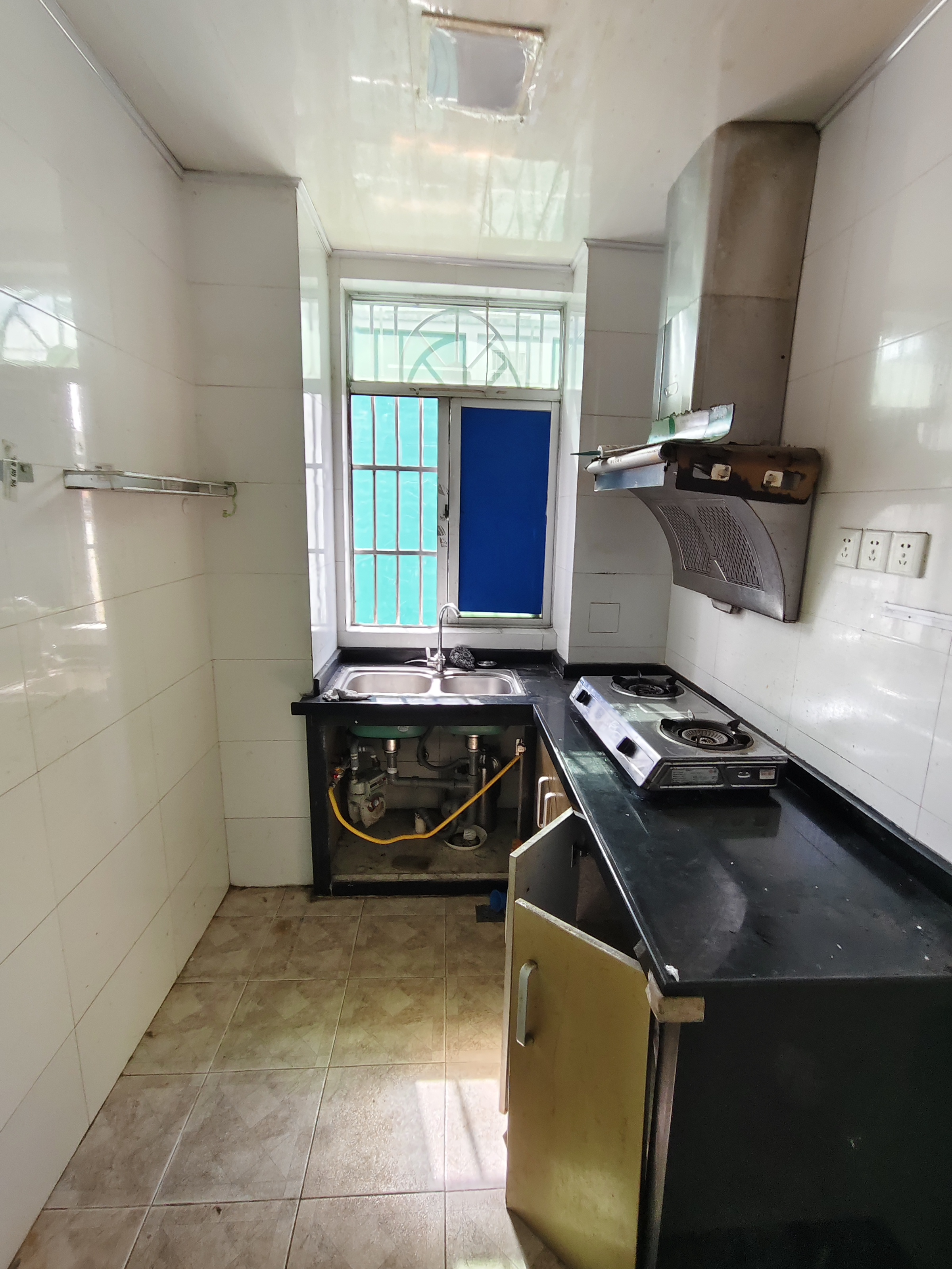 吉宝佳园 2室2厅1卫 2100.0元/月 吉宝佳园 2室2厅1卫 2100.0元/月室内图