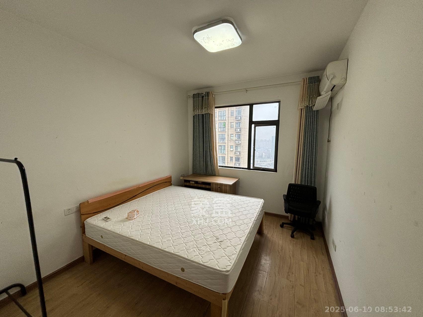 高升时代广场(冠铭商务中心) 3室2厅1卫 2200.0元/月 高升时代广场(冠铭商务中心) 3室2厅1卫 2200.0元/月室内图