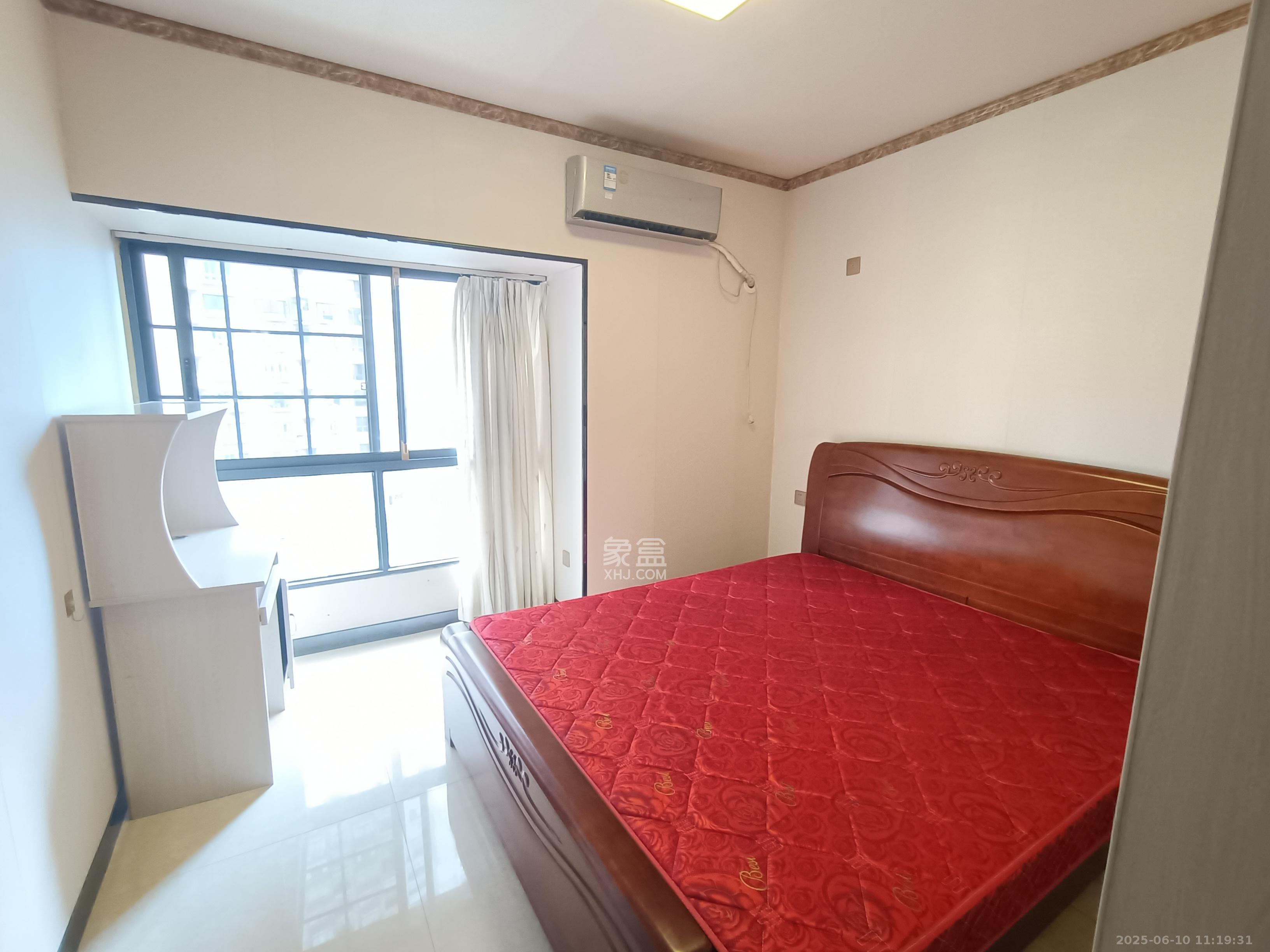 钱隆世家  3室2厅1卫    2200.0元/月 钱隆世家  3室2厅1卫    2200.0元/月室内图