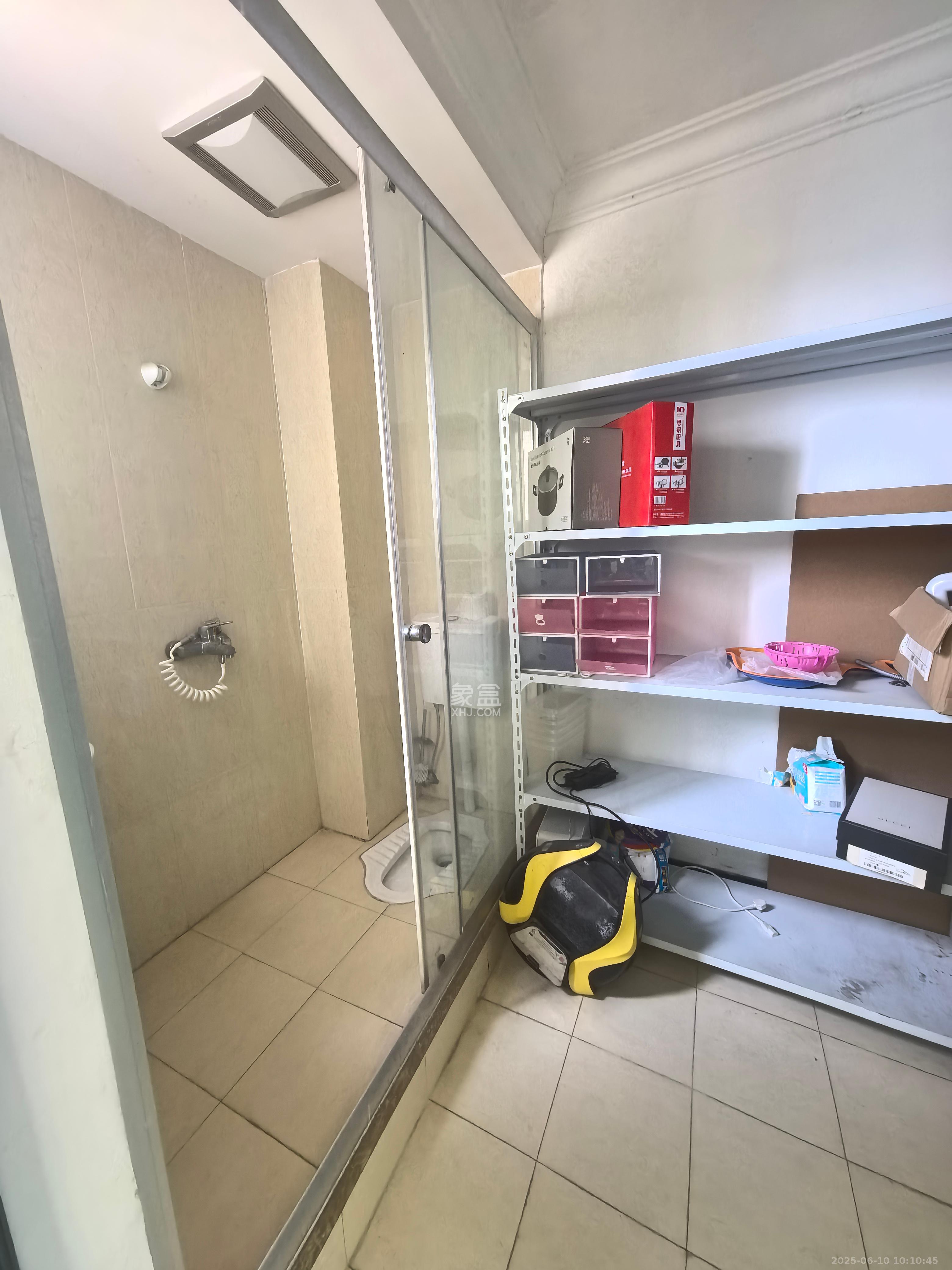 恒大雅苑 4室2厅1卫 7500.0元/月 恒大雅苑 4室2厅1卫 7500.0元/月室内图