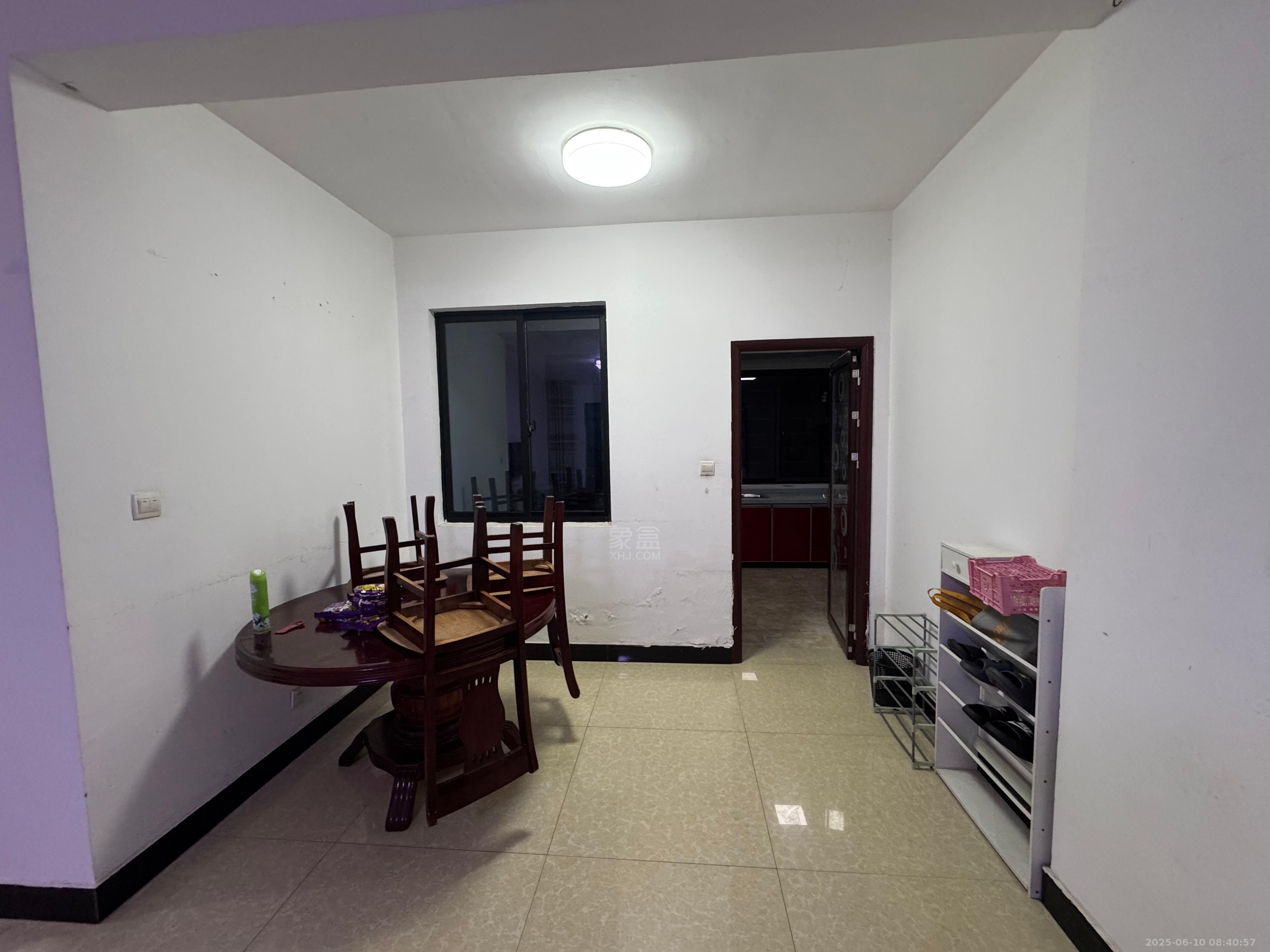 龙腾国际 3室2厅2卫 1800.0元/月 龙腾国际 3室2厅2卫 1800.0元/月室内图