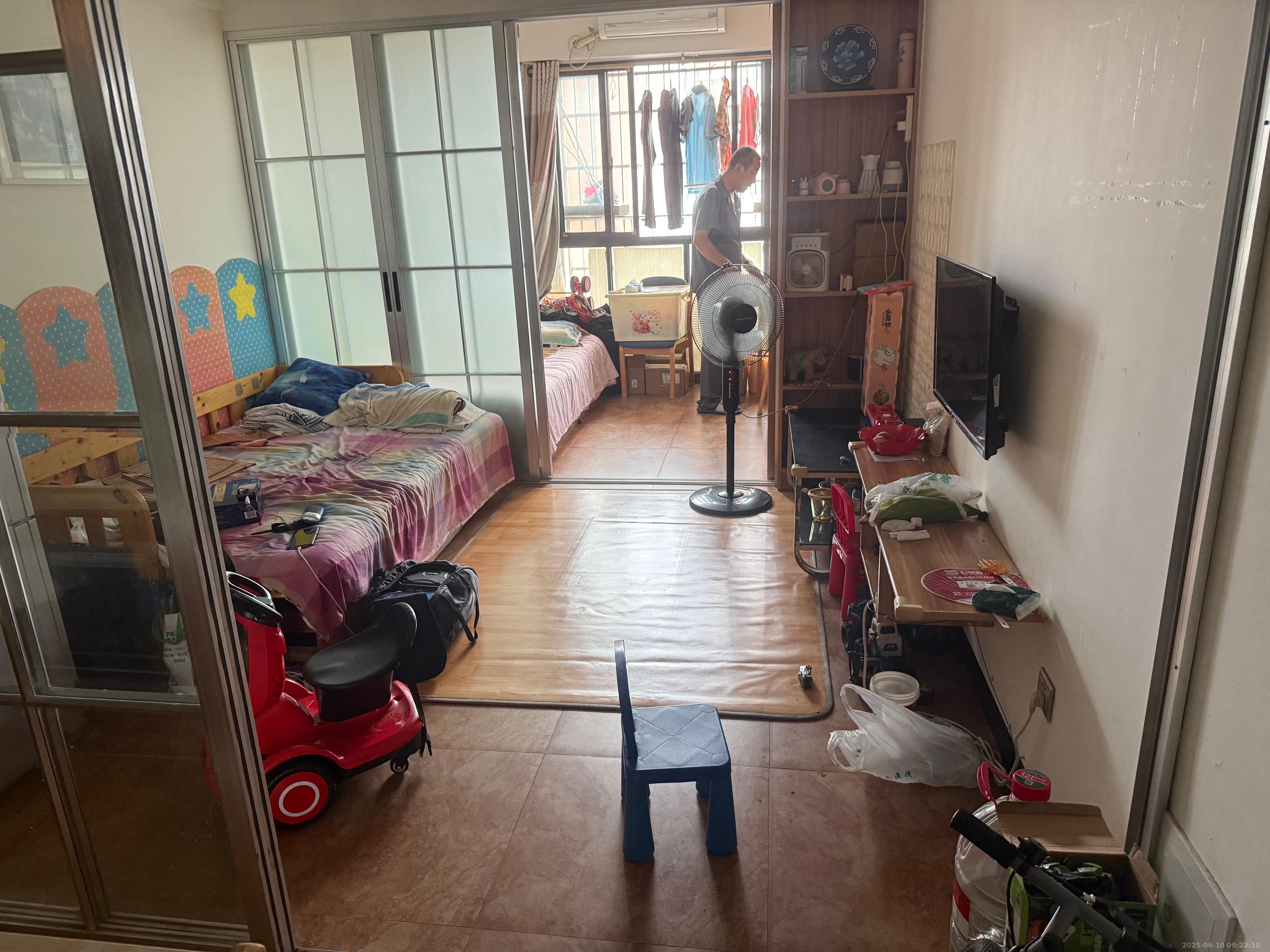 鑫远熙山 1室1厅1卫 1600.0元/月 鑫远熙山 1室1厅1卫 1600.0元/月室内图