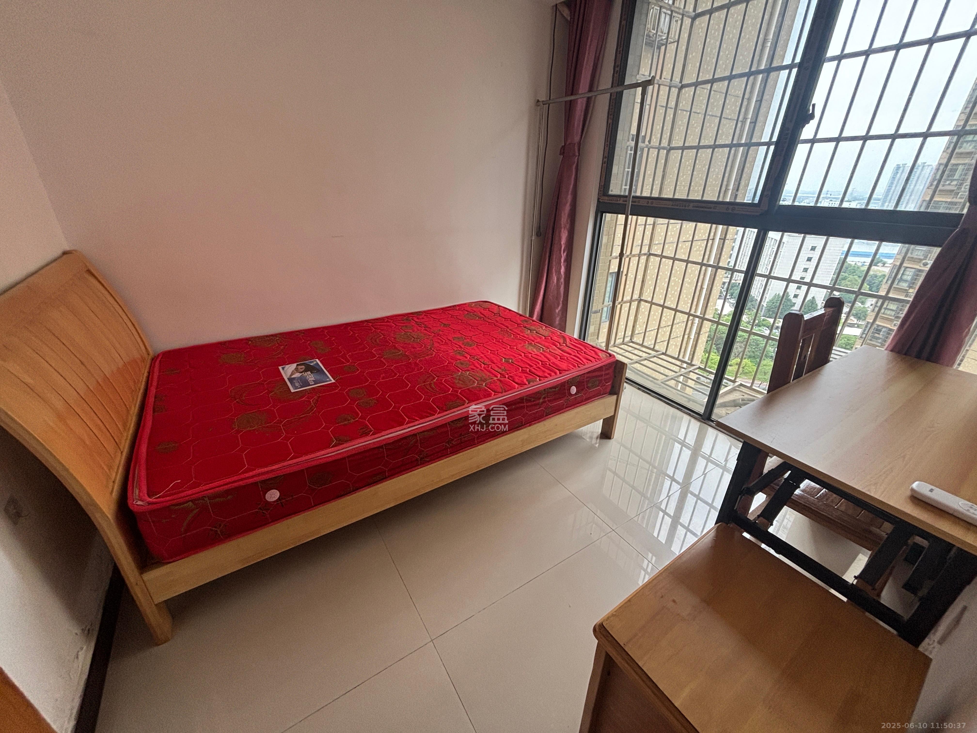 光明城市(星辰青年城) 3室2厅1卫 2300.0元/月 光明城市(星辰青年城) 3室2厅1卫 2300.0元/月室内图