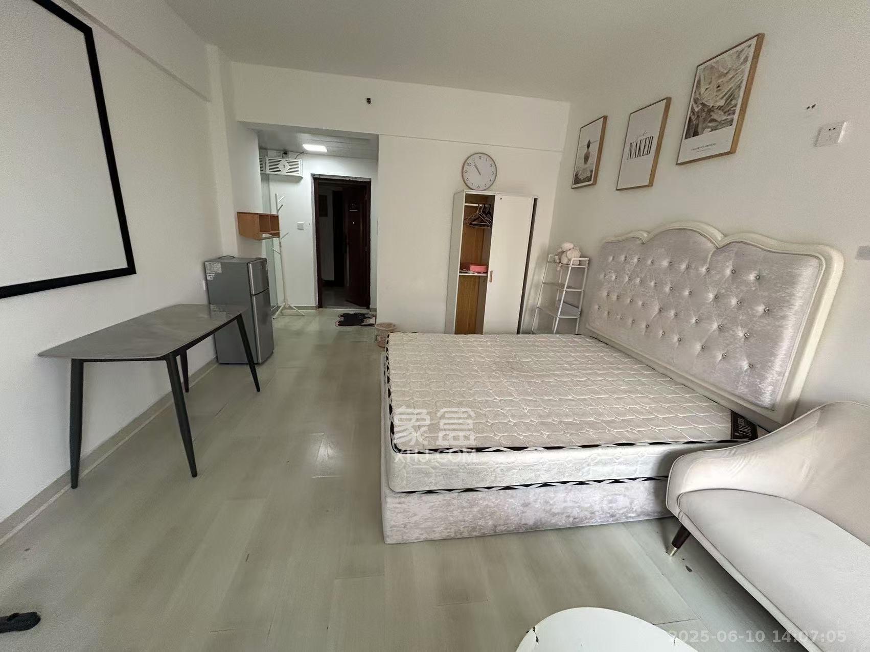 和府  1室1厅1卫    1500.0元/月 和府  1室1厅1卫    1500.0元/月室内图