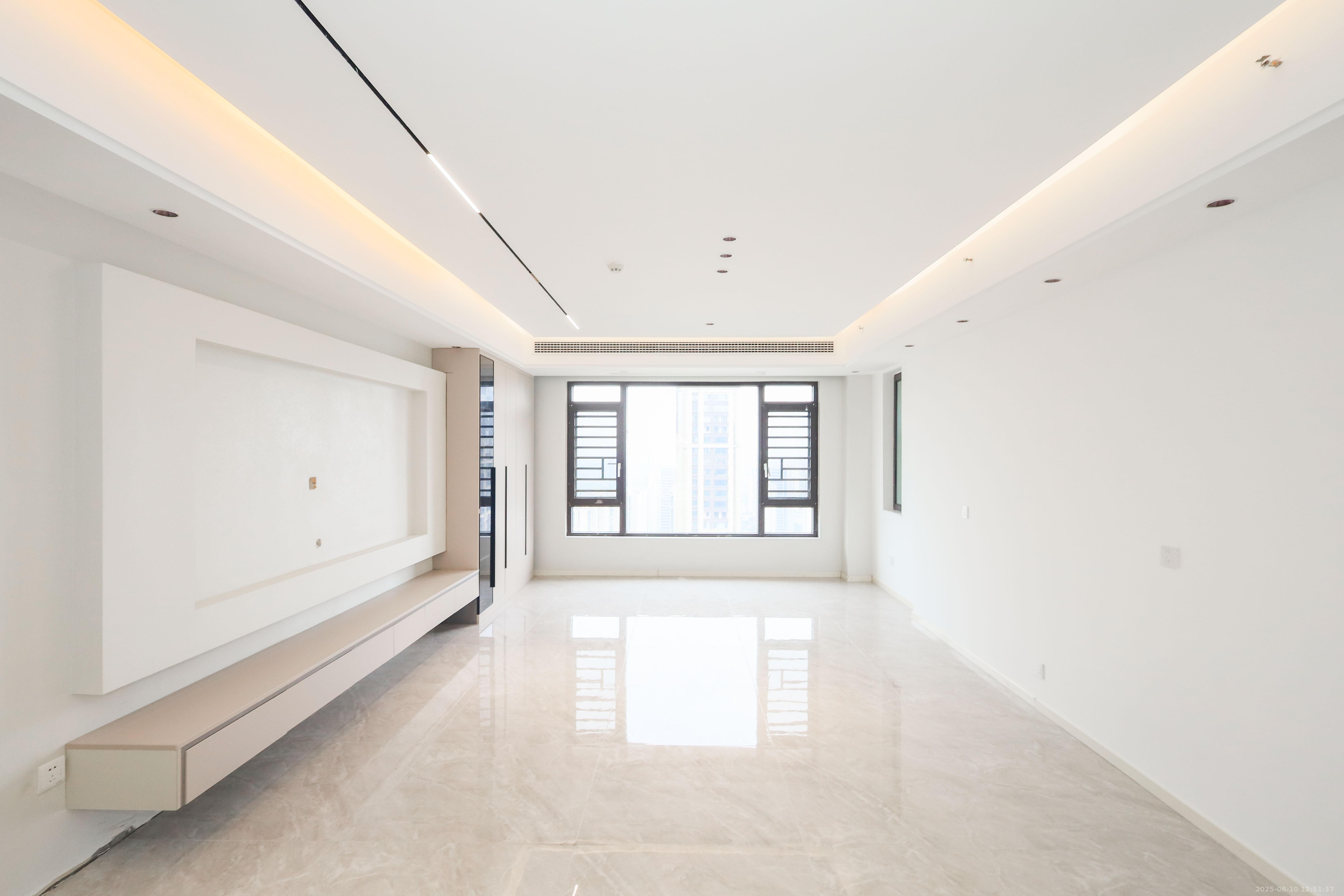 建发央著  4室2厅2卫   280.00万