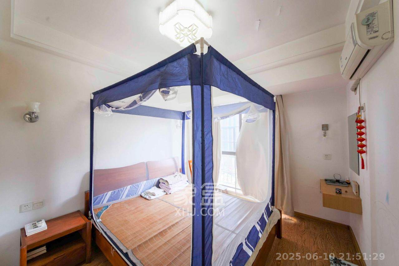 康斯丹郡(融程领秀佳园)  3室2厅1卫    2000.0元/月 康斯丹郡(融程领秀佳园)  3室2厅1卫    2000.0元/月室内图