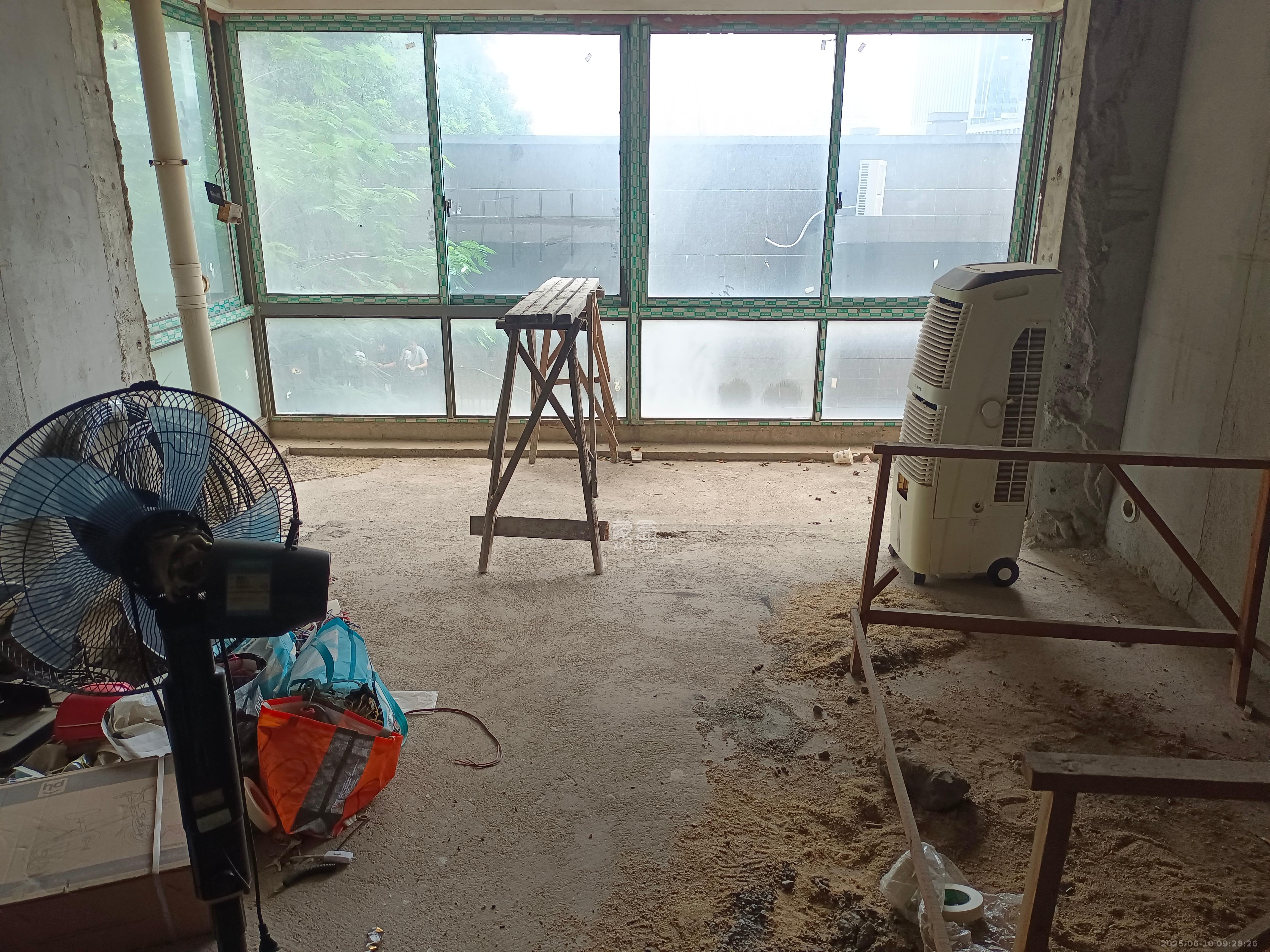 勤诚达新界 4室2厅2卫 1000.0元/月 勤诚达新界 4室2厅2卫 1000.0元/月室内图