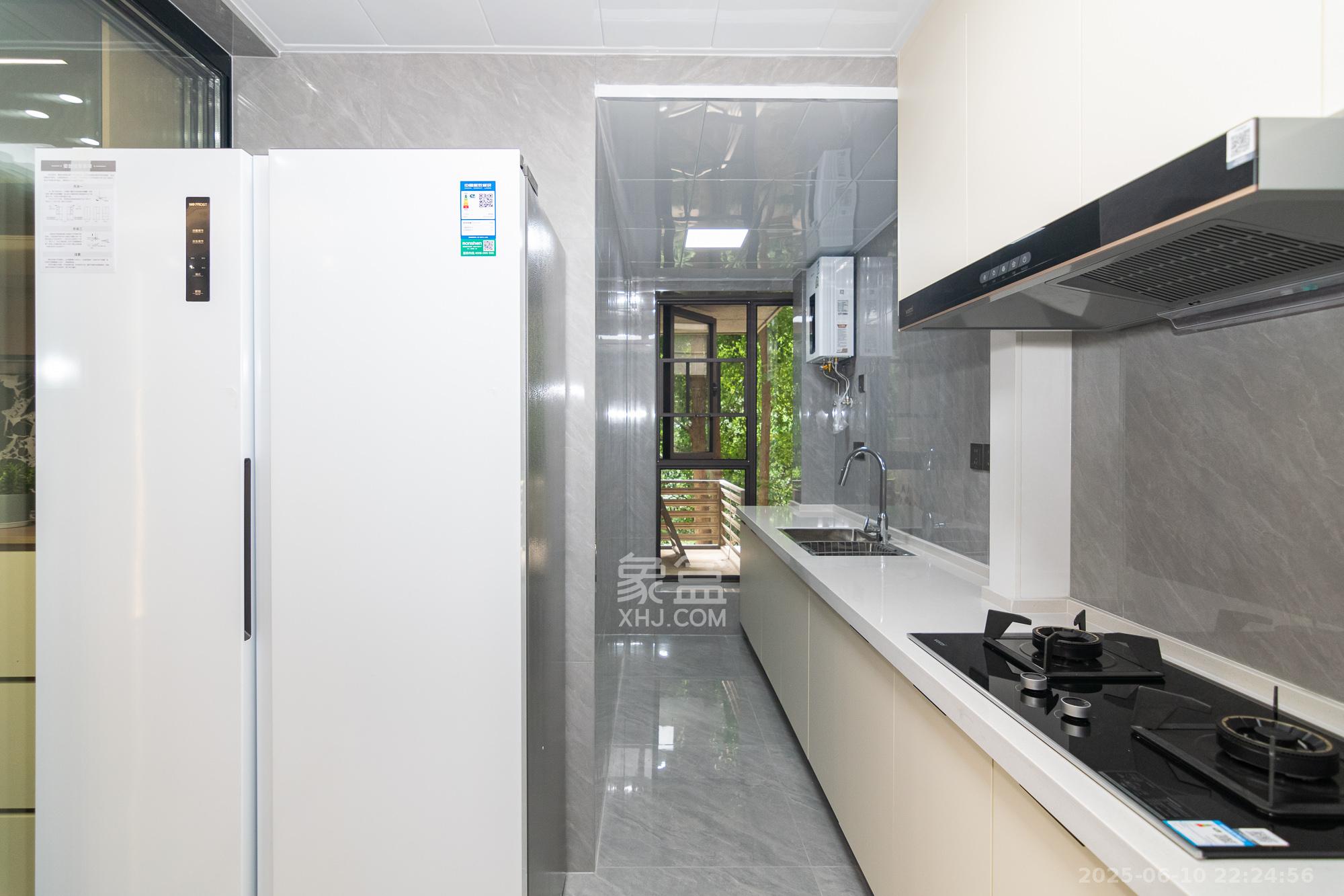 润和紫郡一期 3室2厅2卫 79.8万 润和紫郡一期 3室2厅2卫 79.8万厨房