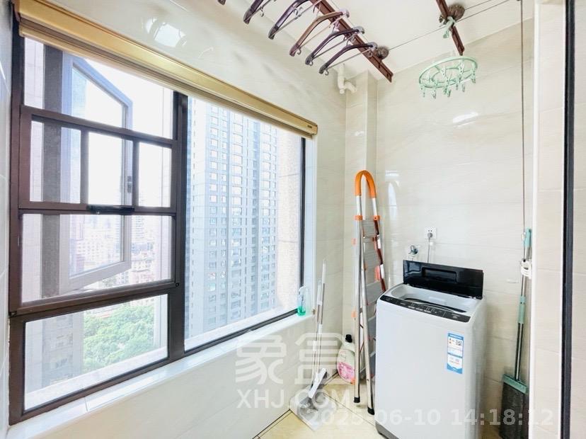 地质家园一、二期(地泰人民公馆) 2室2厅1卫 3000.0元/月 地质家园一、二期(地泰人民公馆) 2室2厅1卫 3000.0元/月室内图