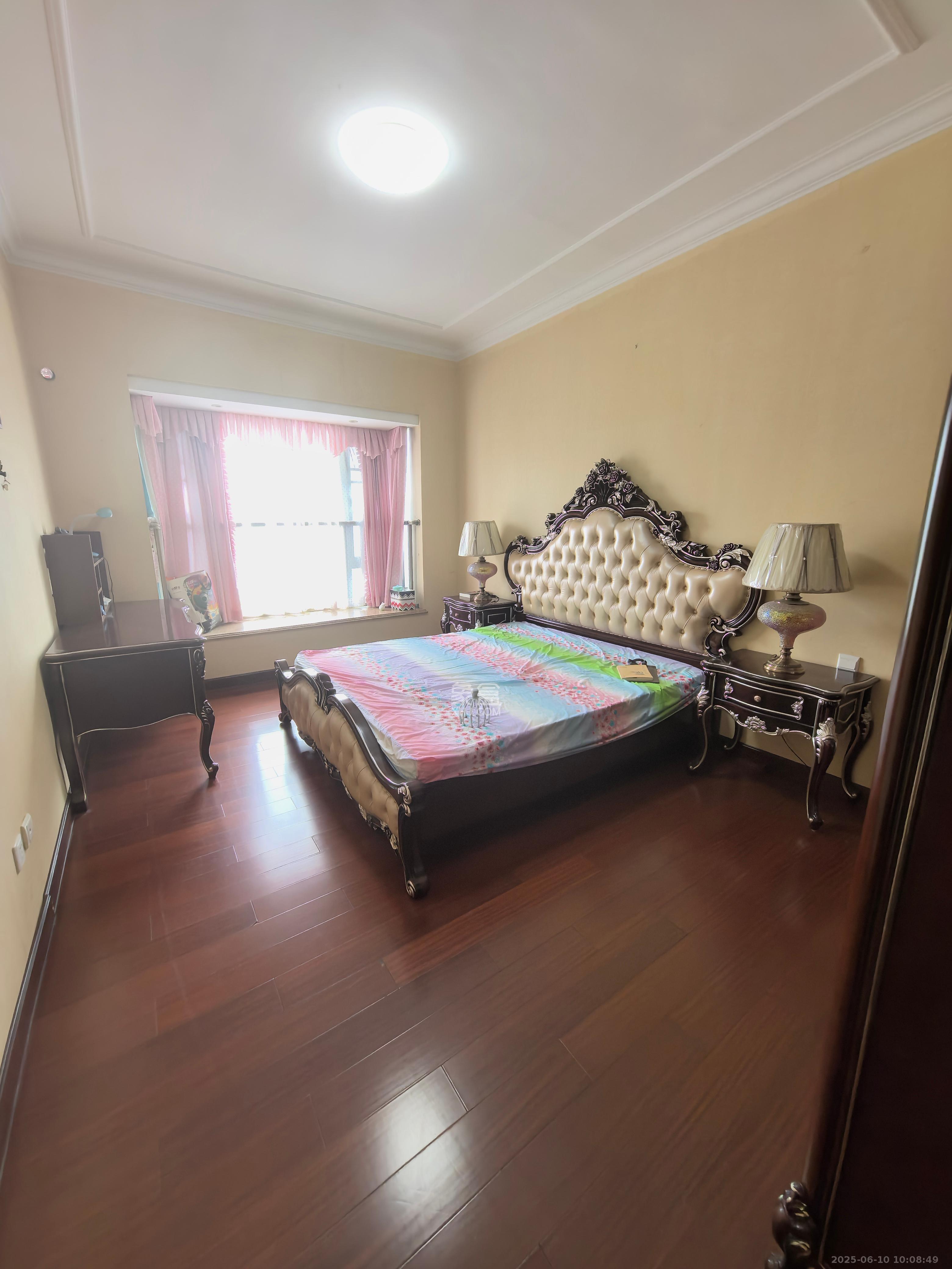 恒大雅苑 4室2厅1卫 7500.0元/月 恒大雅苑 4室2厅1卫 7500.0元/月室内图