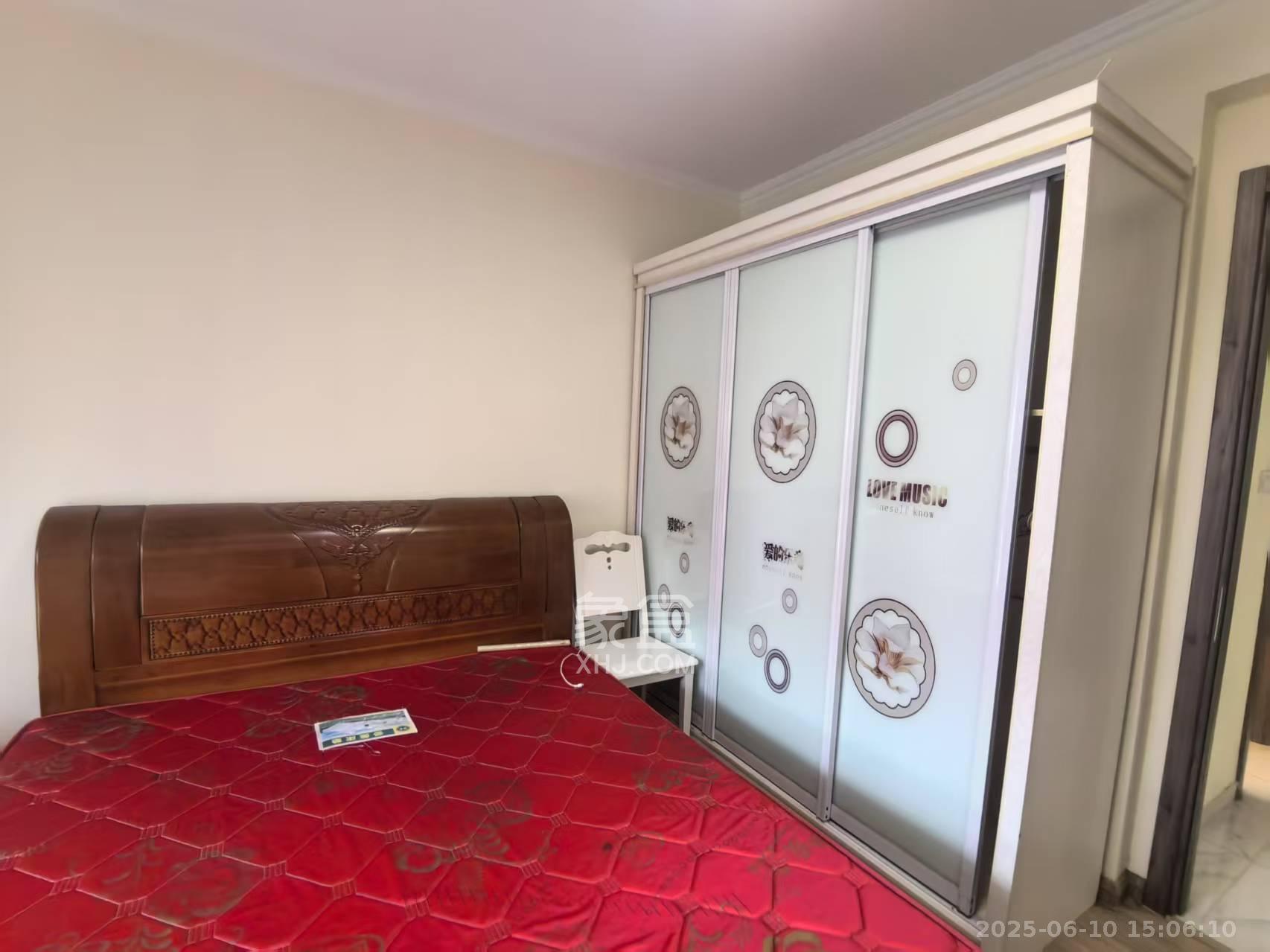 碧桂园公园壹号(凯怡茗苑) 3室2厅2卫 1600.0元/月 碧桂园公园壹号(凯怡茗苑) 3室2厅2卫 1600.0元/月室内图