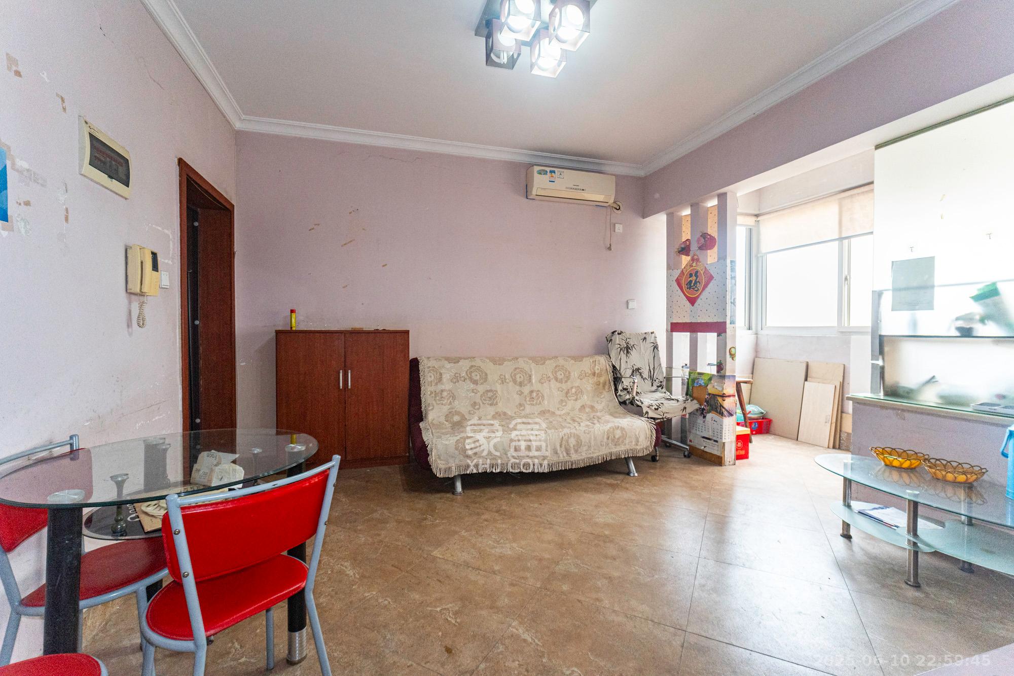 筑梦园  1室0厅0卫    28.0万 筑梦园  1室0厅0卫    28.0万客厅