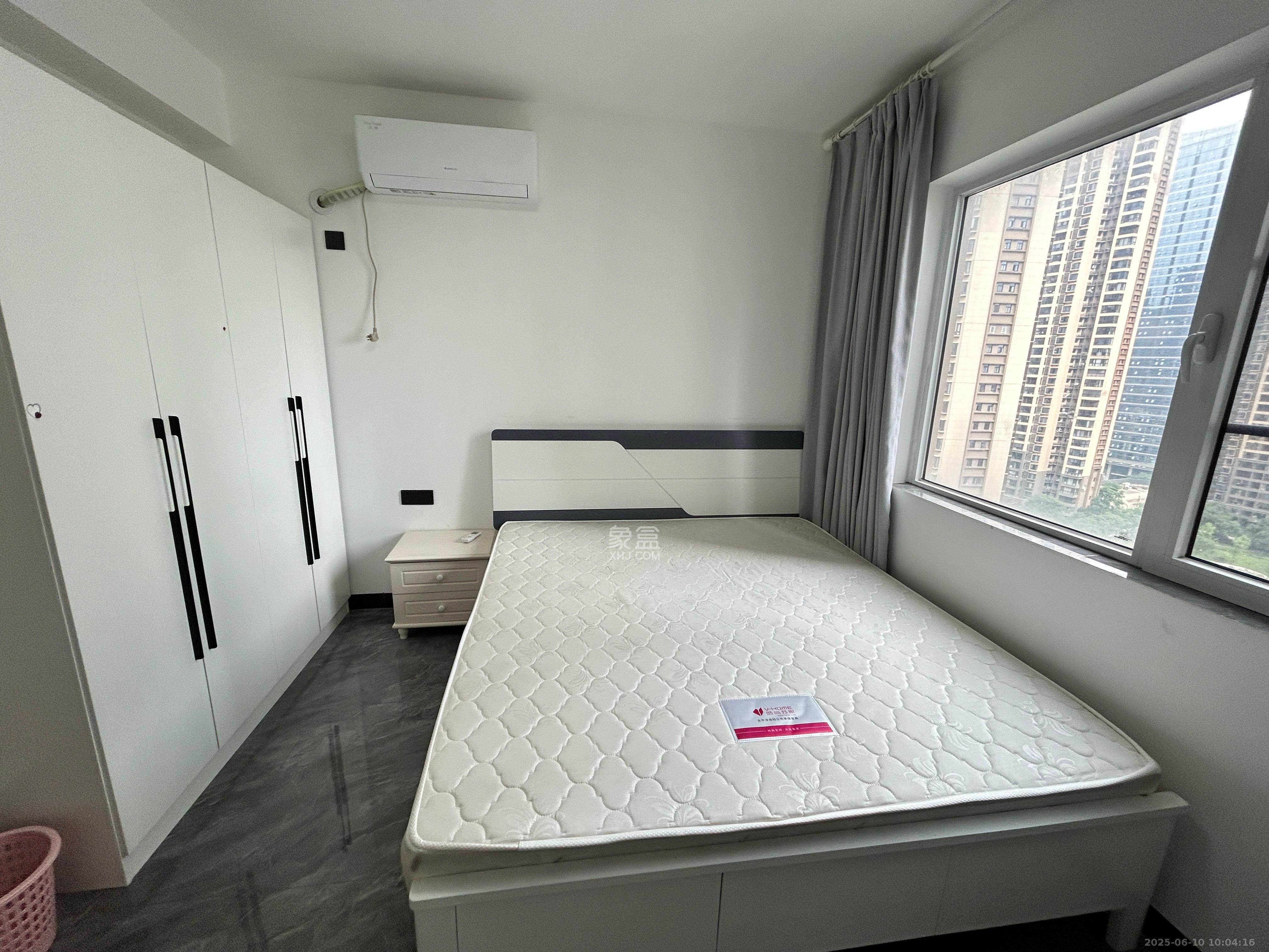 北辰三角洲C3区  5室2厅2卫    6800.0元/月室内图