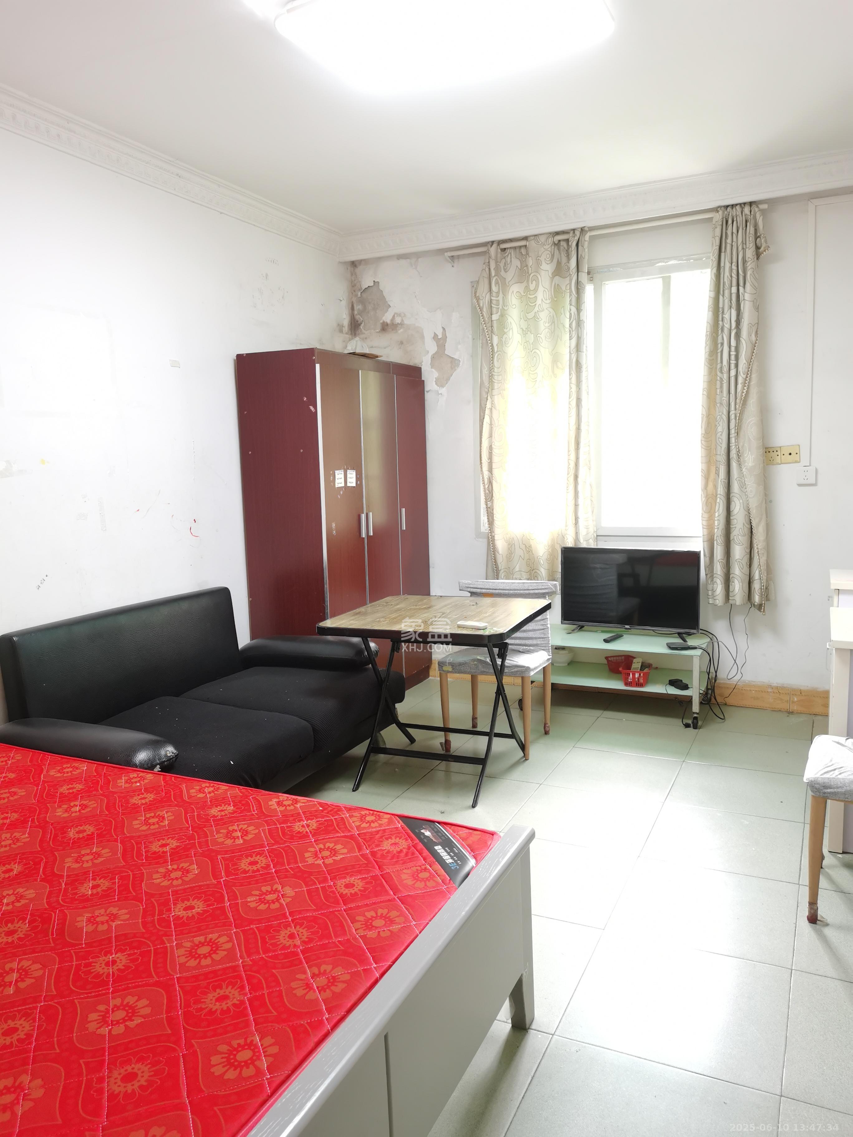 红旗区四片 2室0厅1卫 1400.0元/月 红旗区四片 2室0厅1卫 1400.0元/月室内图