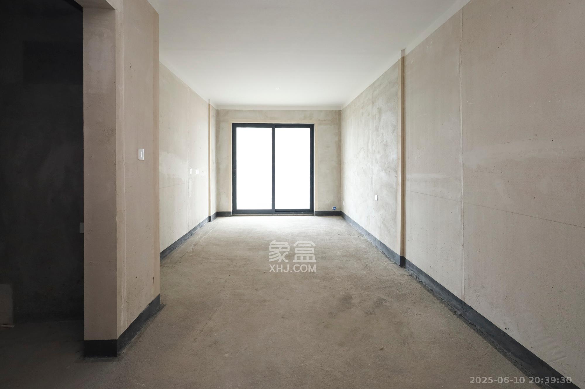 长沙融创城 3室1厅1卫 55.0万 长沙融创城 3室1厅1卫 55.0万客厅