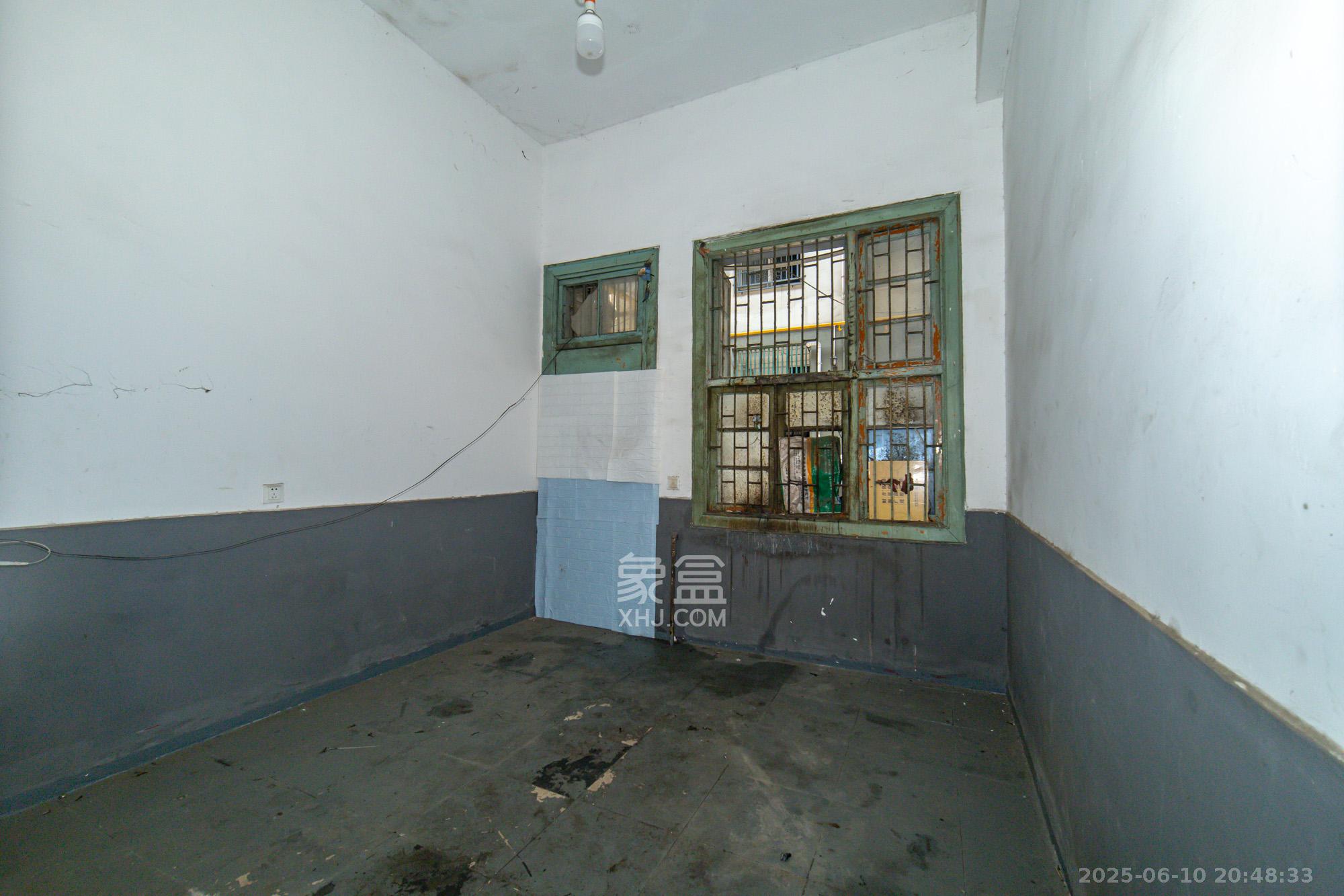 星沙二区  1室1厅1卫    460.0万 星沙二区  1室1厅1卫    460.0万卧室