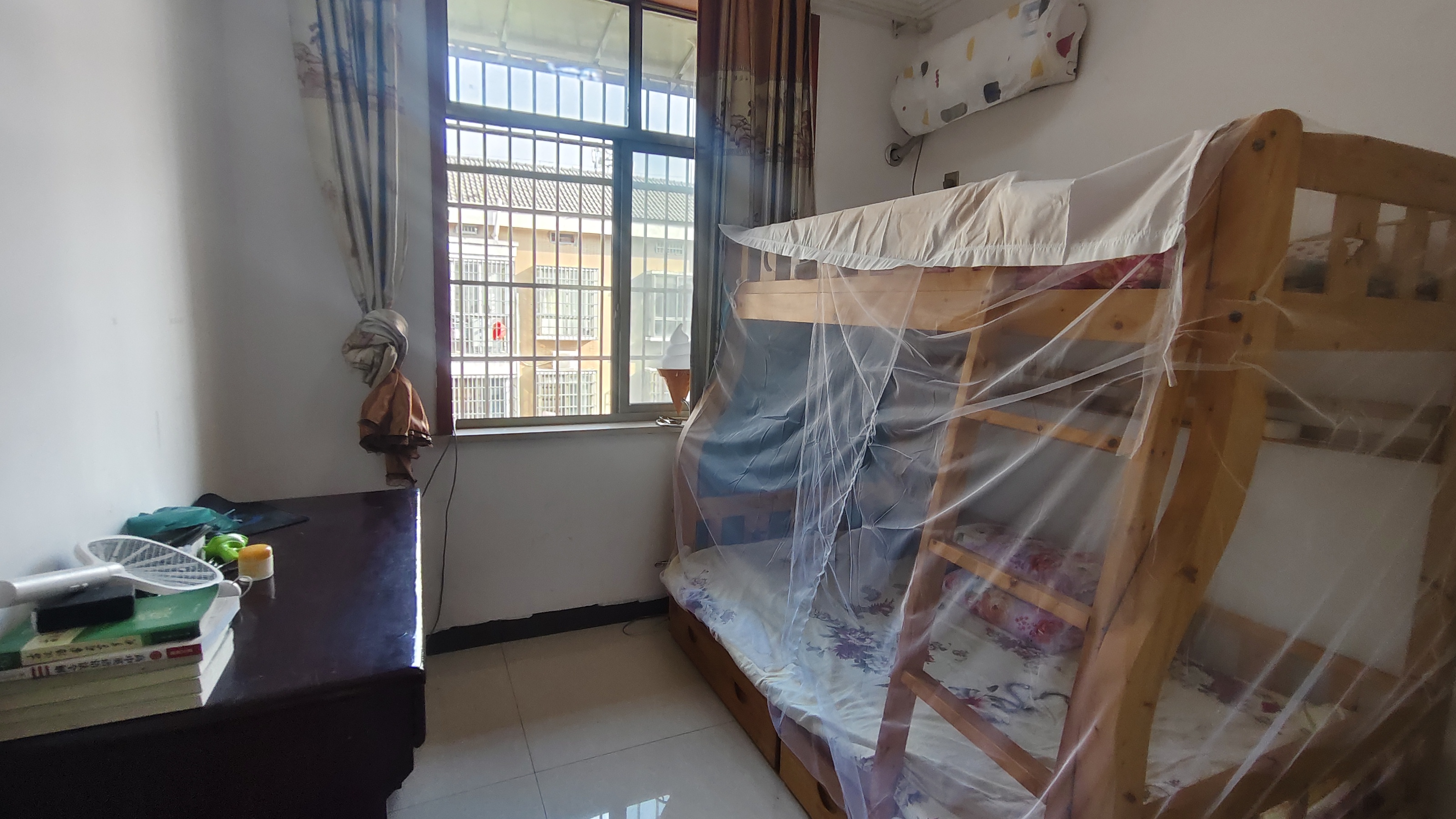 幸福里 3室2厅2卫 48.8万 幸福里 3室2厅2卫 48.8万客厅