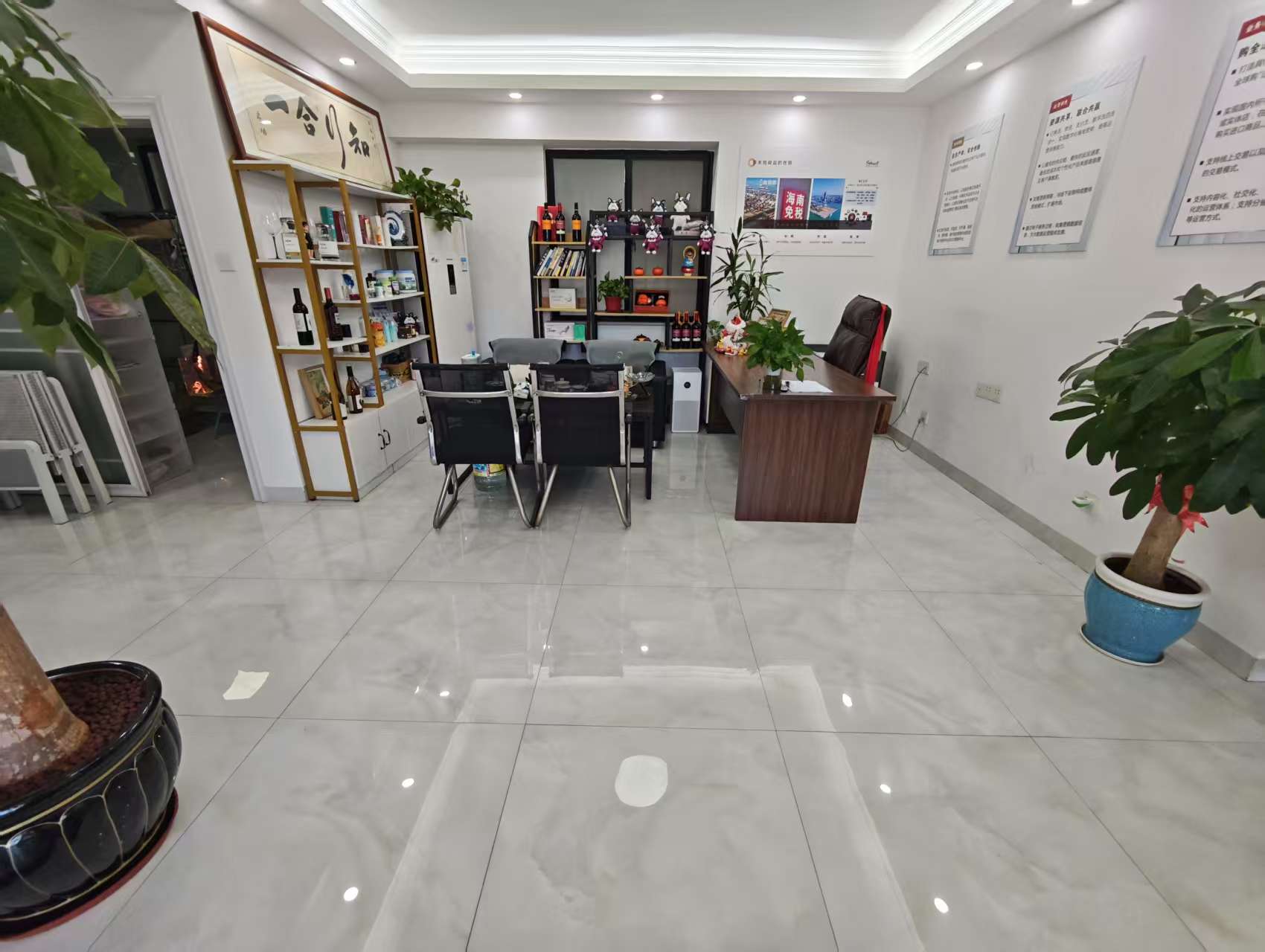 洛杉矶城 3室2厅2卫 3000.0元/月 洛杉矶城 3室2厅2卫 3000.0元/月室内图