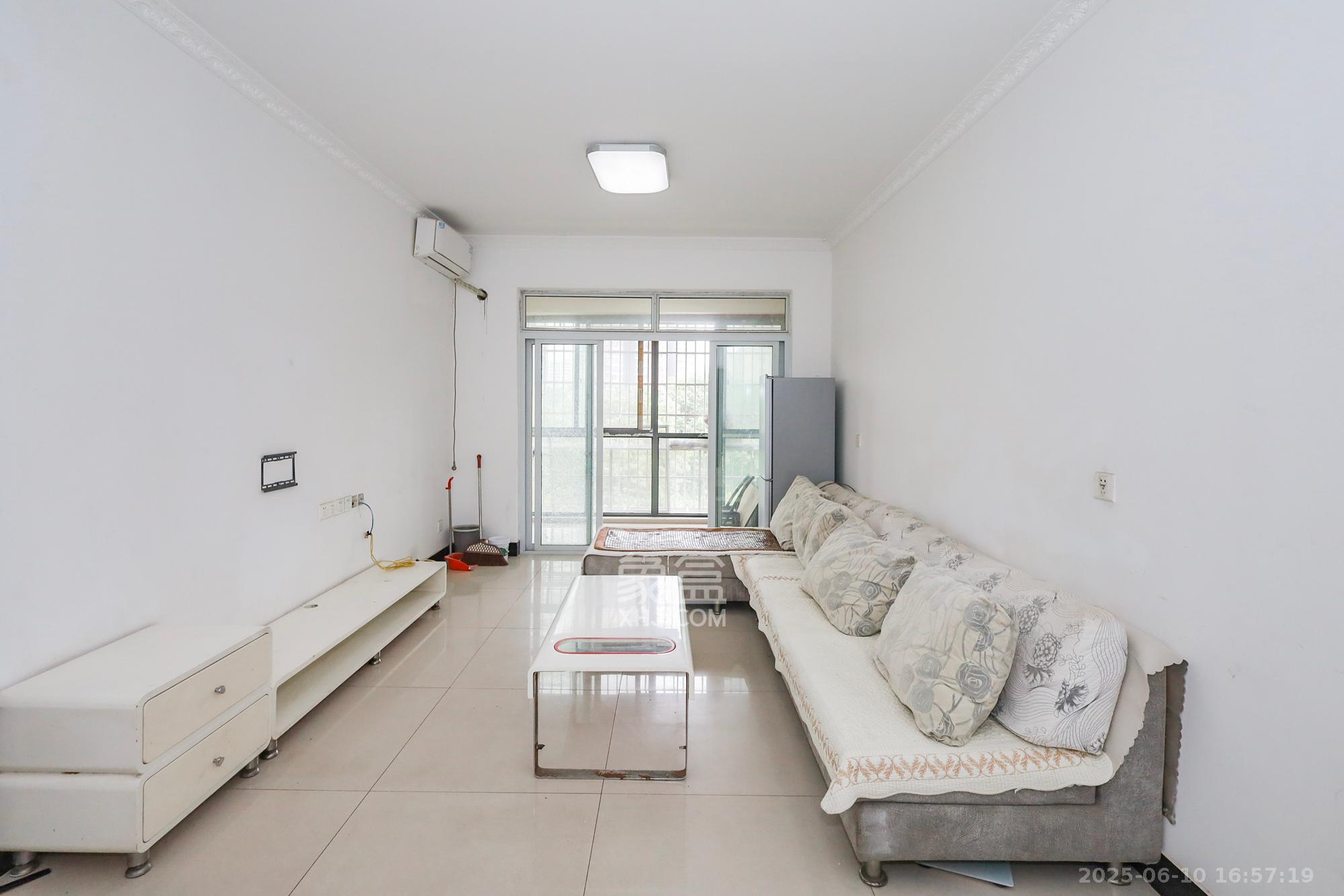 谷山庭院二期  2室2厅1卫    52.8万 谷山庭院二期  2室2厅1卫    52.8万