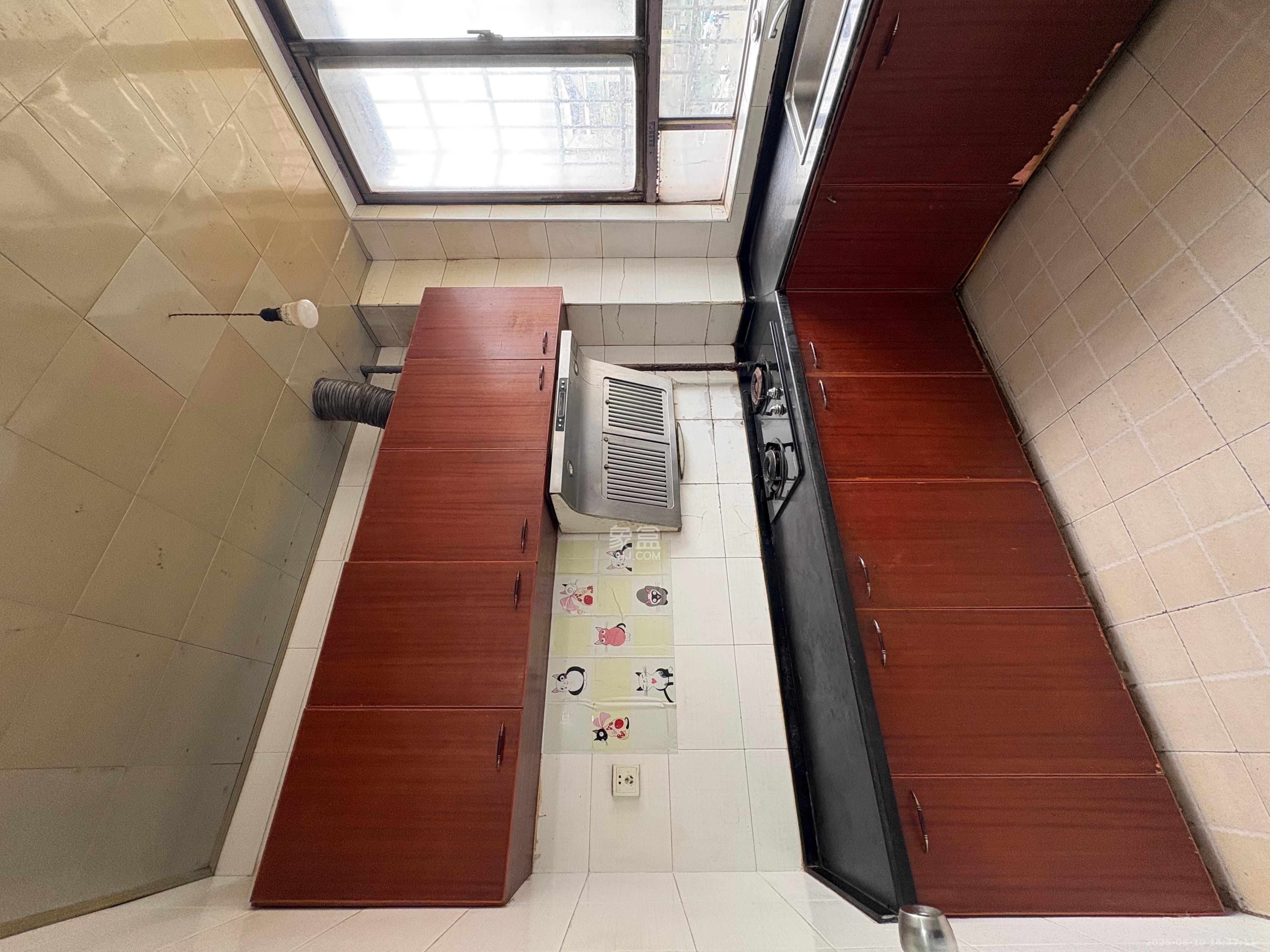 荷叶小区 2室2厅1卫 1400.00元/月 荷叶小区 2室2厅1卫 1400.00元/月室内图