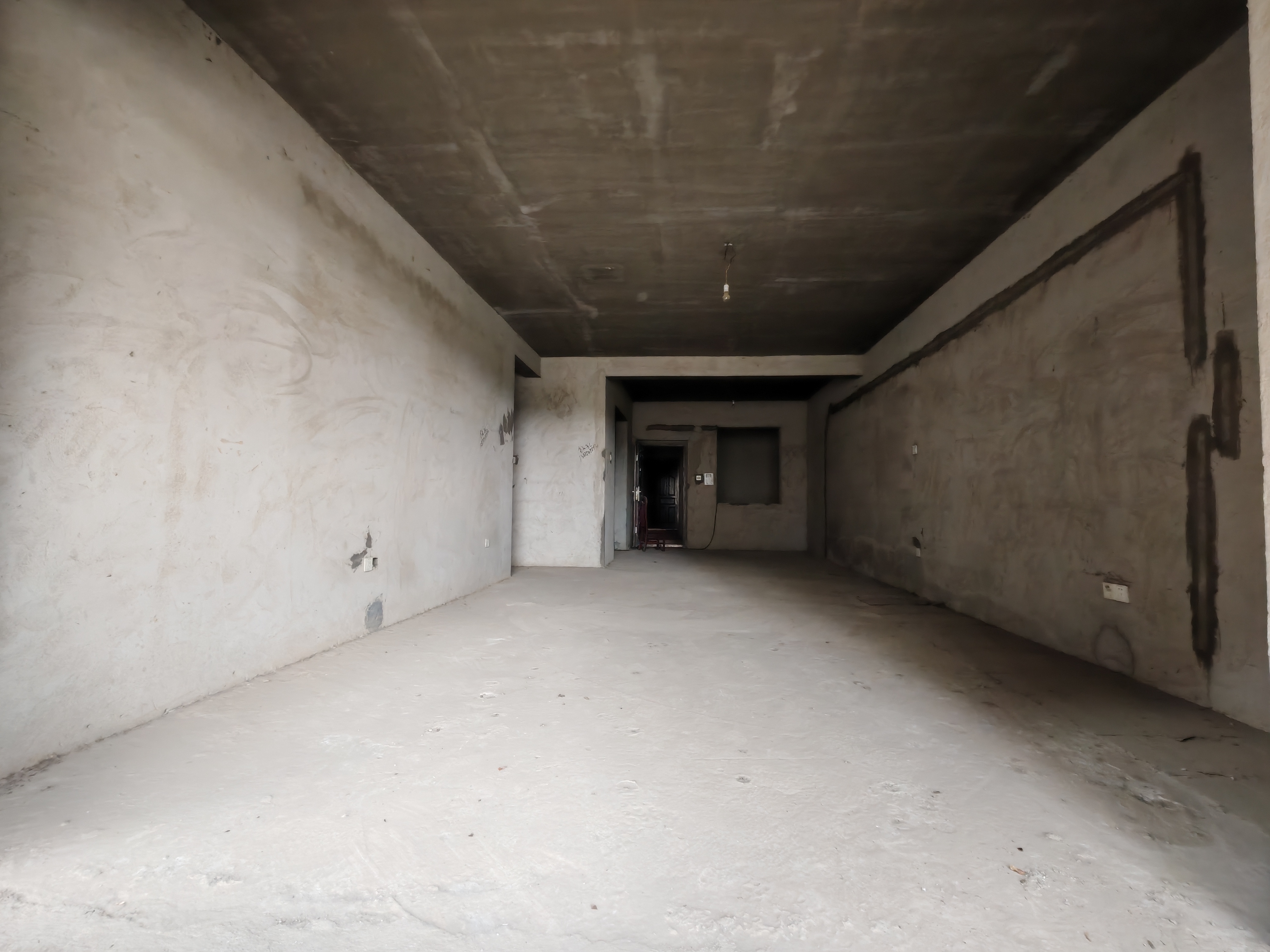 武警星苑  4室2厅2卫    63.8万