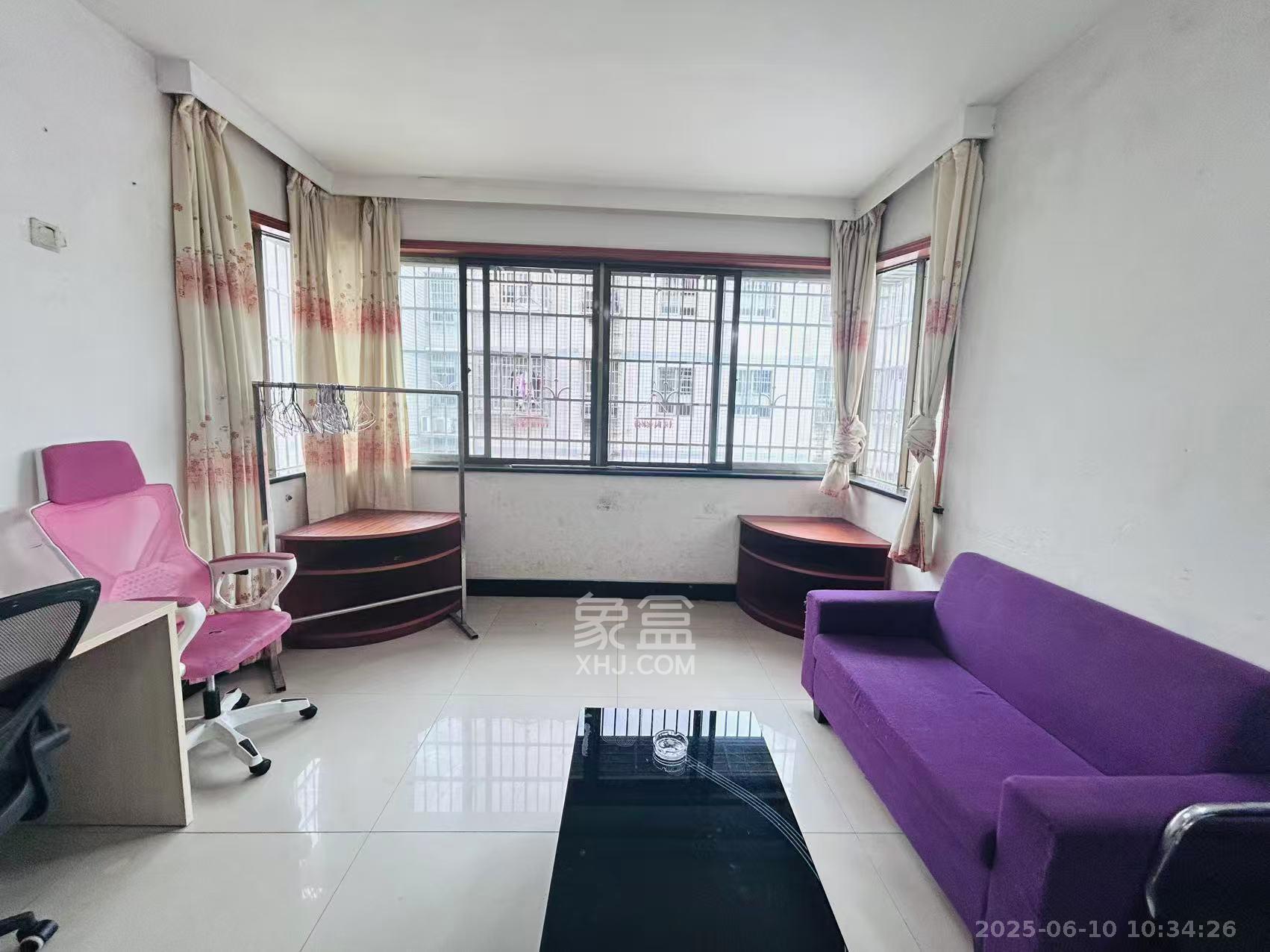 粟塘小区  3室2厅2卫    2000.0元/月 粟塘小区  3室2厅2卫    2000.0元/月室内图