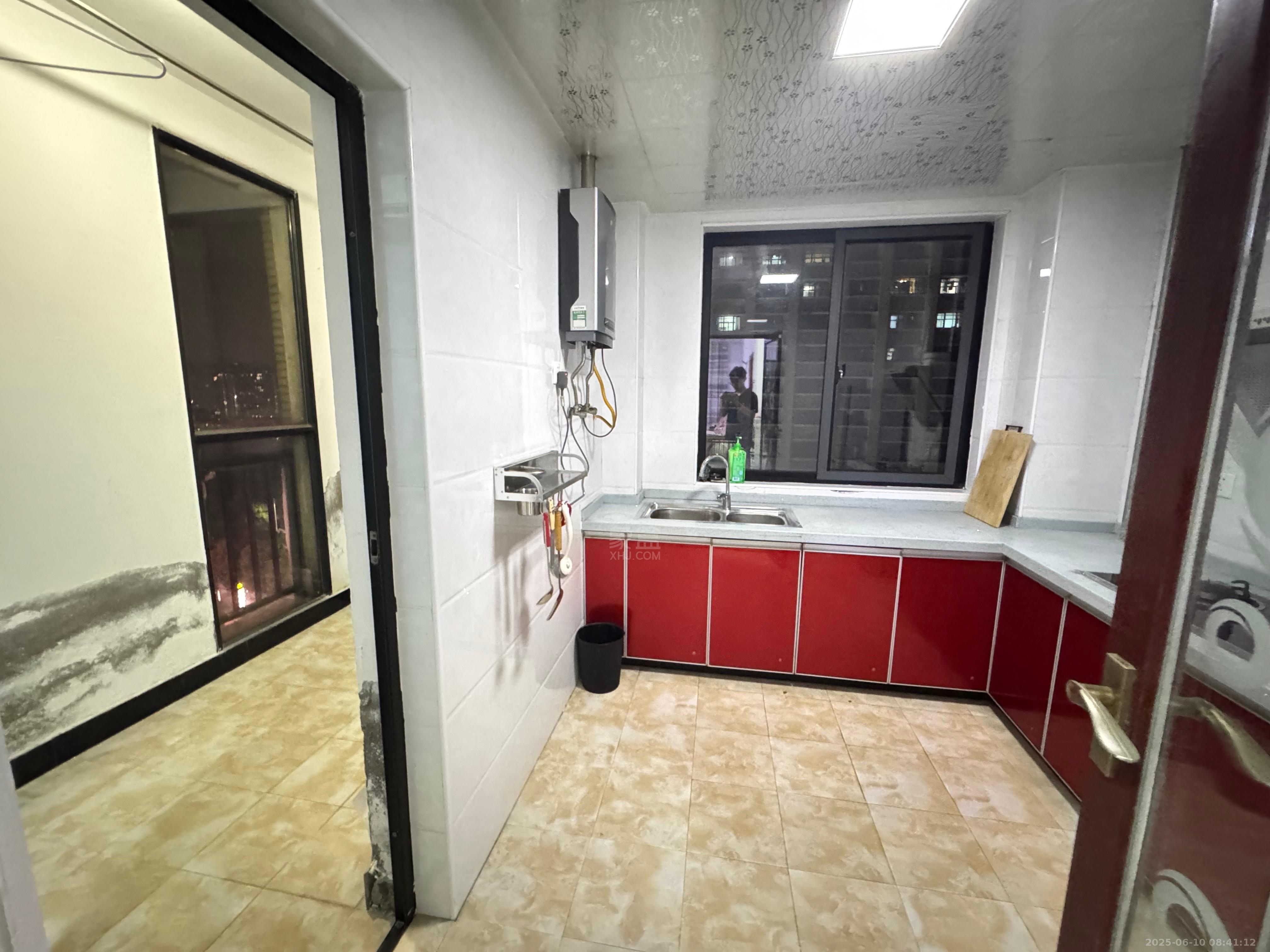 龙腾国际 3室2厅2卫 1800.0元/月 龙腾国际 3室2厅2卫 1800.0元/月室内图