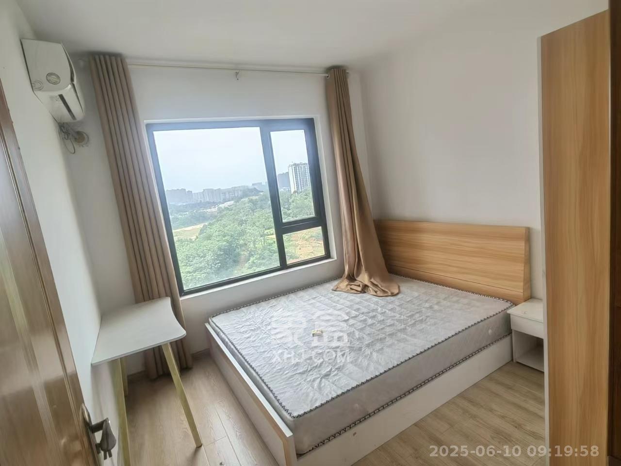 卓越蔚蓝城邦  3室2厅1卫   2000.00元/月室内图