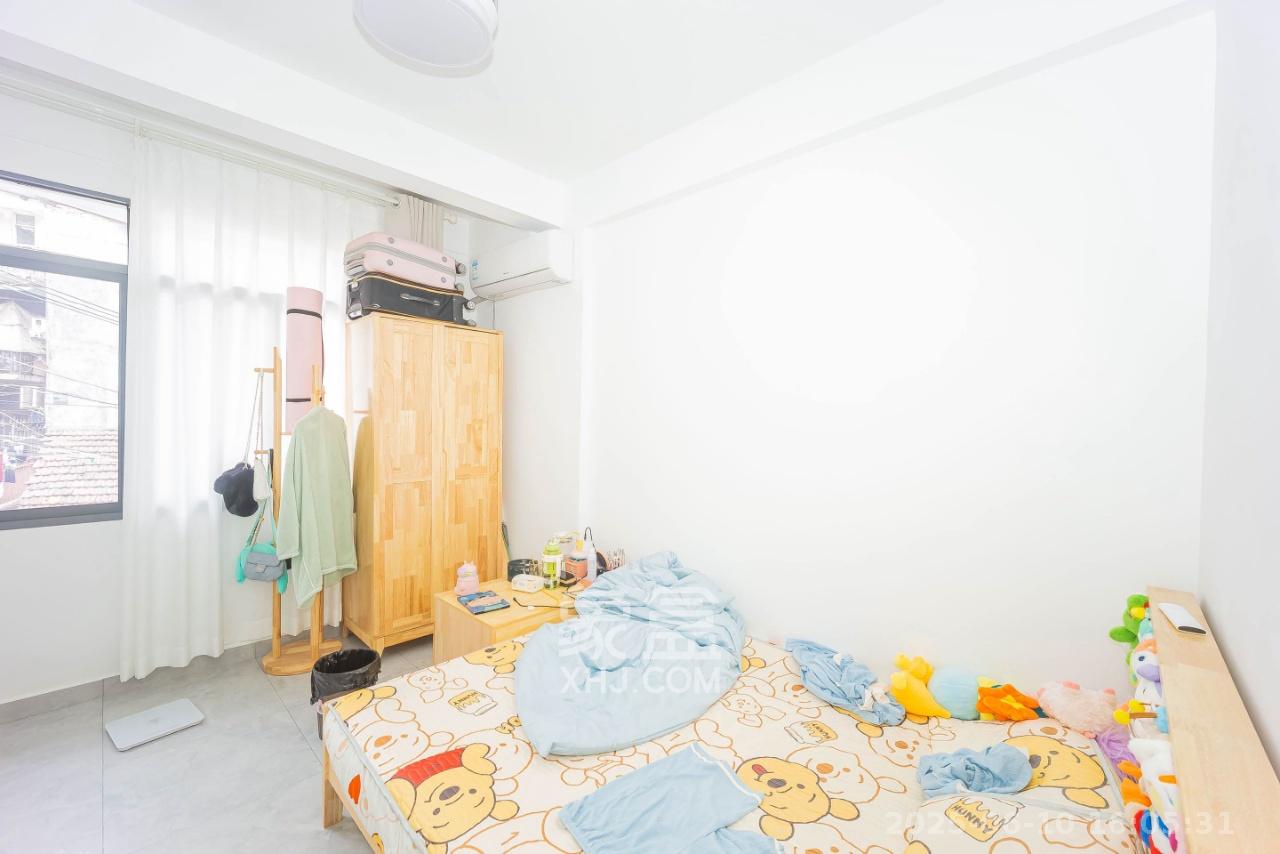 宝塔山私房散盘 1室1厅1卫 1600.0元/月 宝塔山私房散盘 1室1厅1卫 1600.0元/月室内图