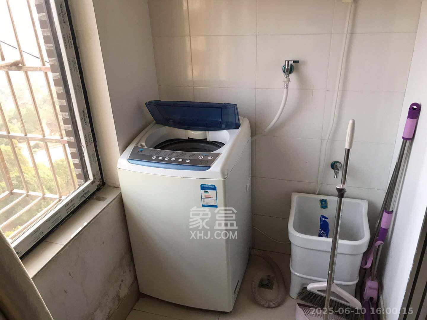 红树湾  1室1厅1卫   1300.00元/月室内图