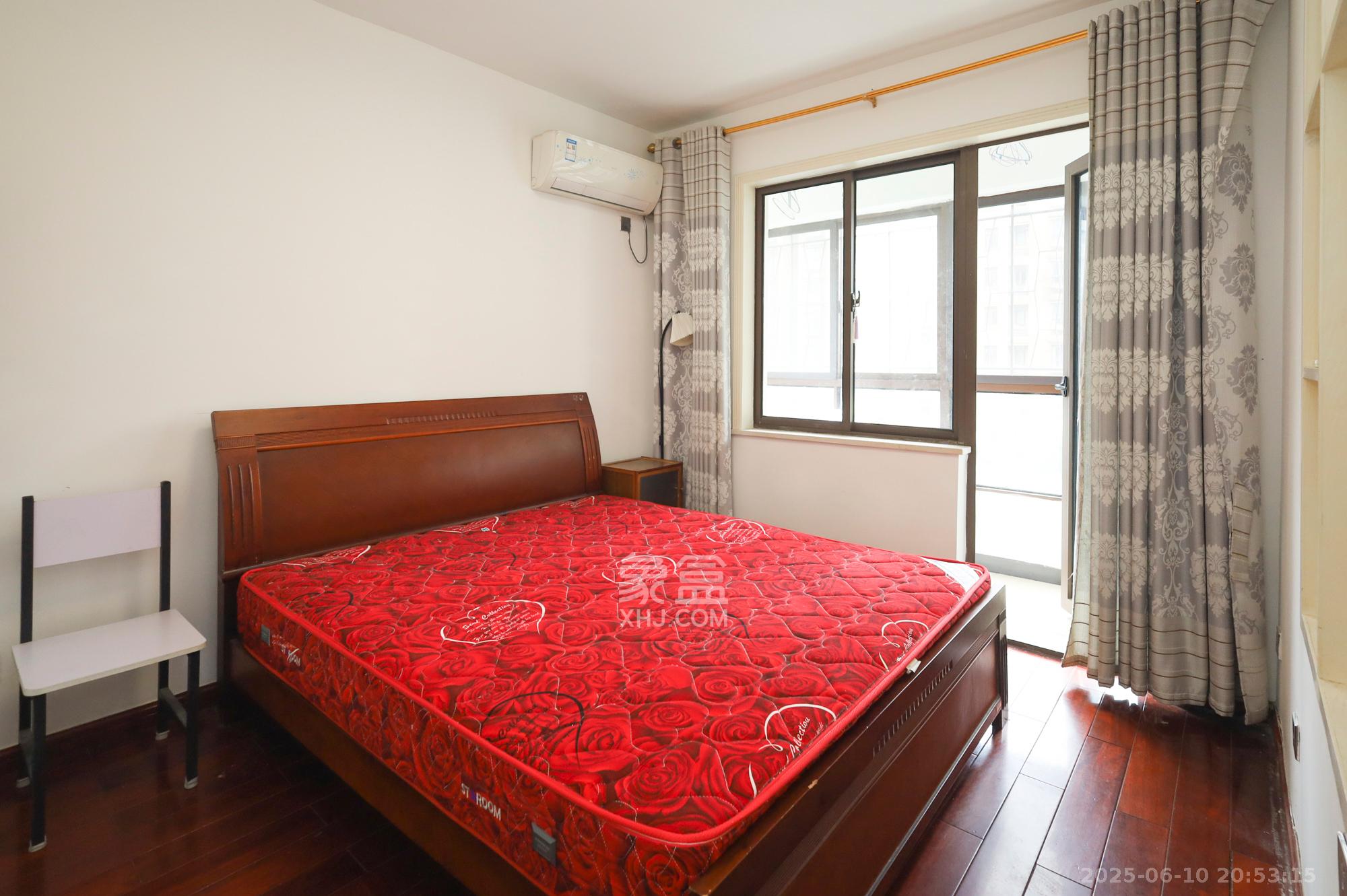 山语城二期  3室2厅1卫    63.0万卧室