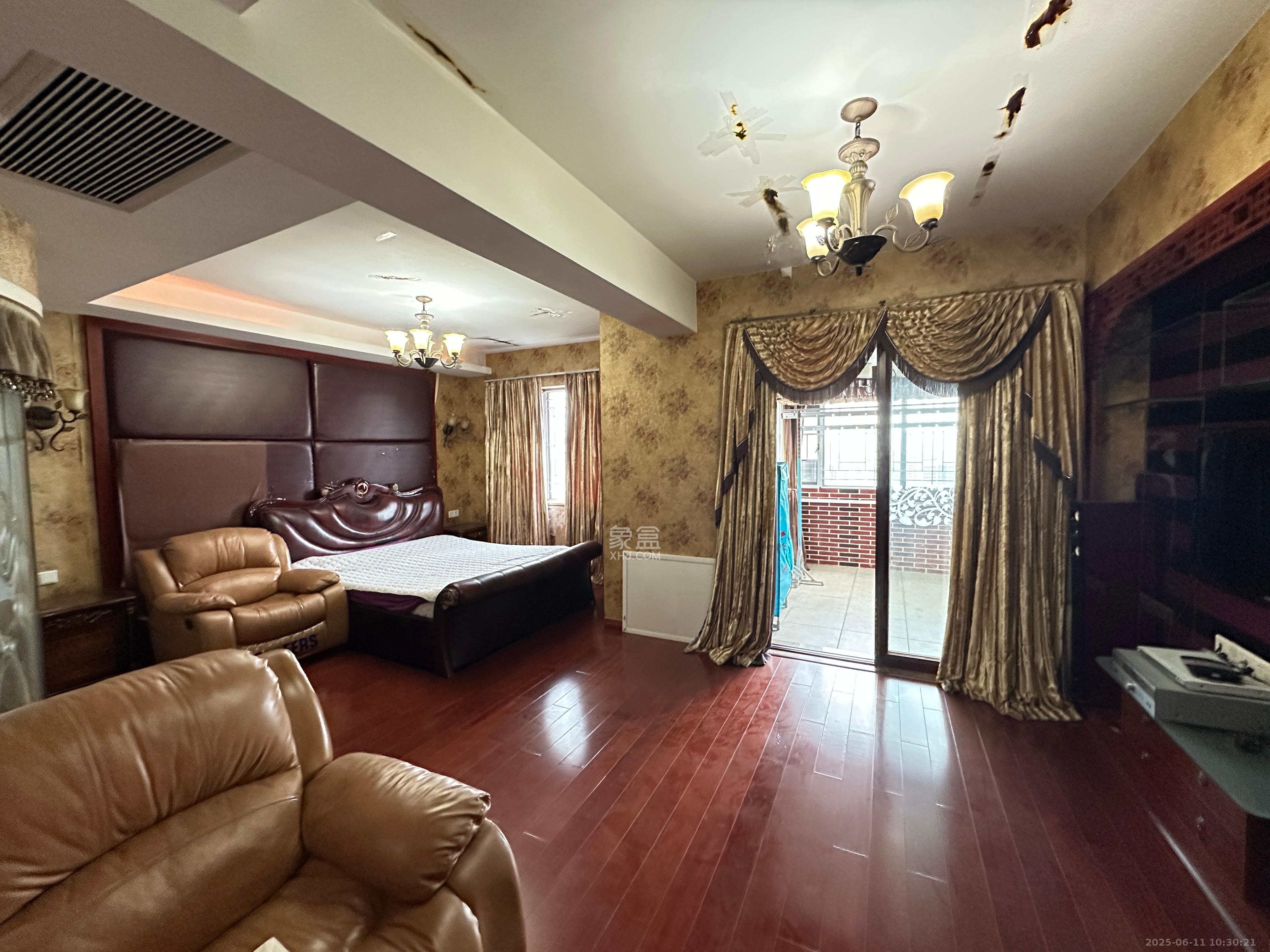 白沙湾嘉园 5室2厅2卫 6000.0元/月 白沙湾嘉园 5室2厅2卫 6000.0元/月室内图