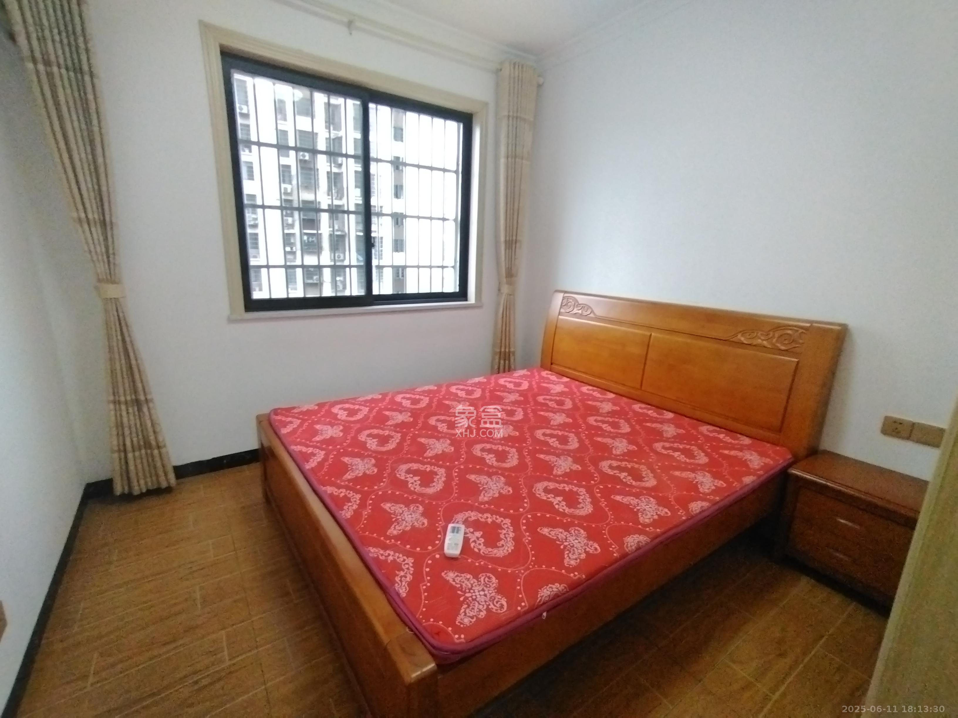 嘉顺苑 2室2厅1卫 2100.0元/月 嘉顺苑 2室2厅1卫 2100.0元/月室内图