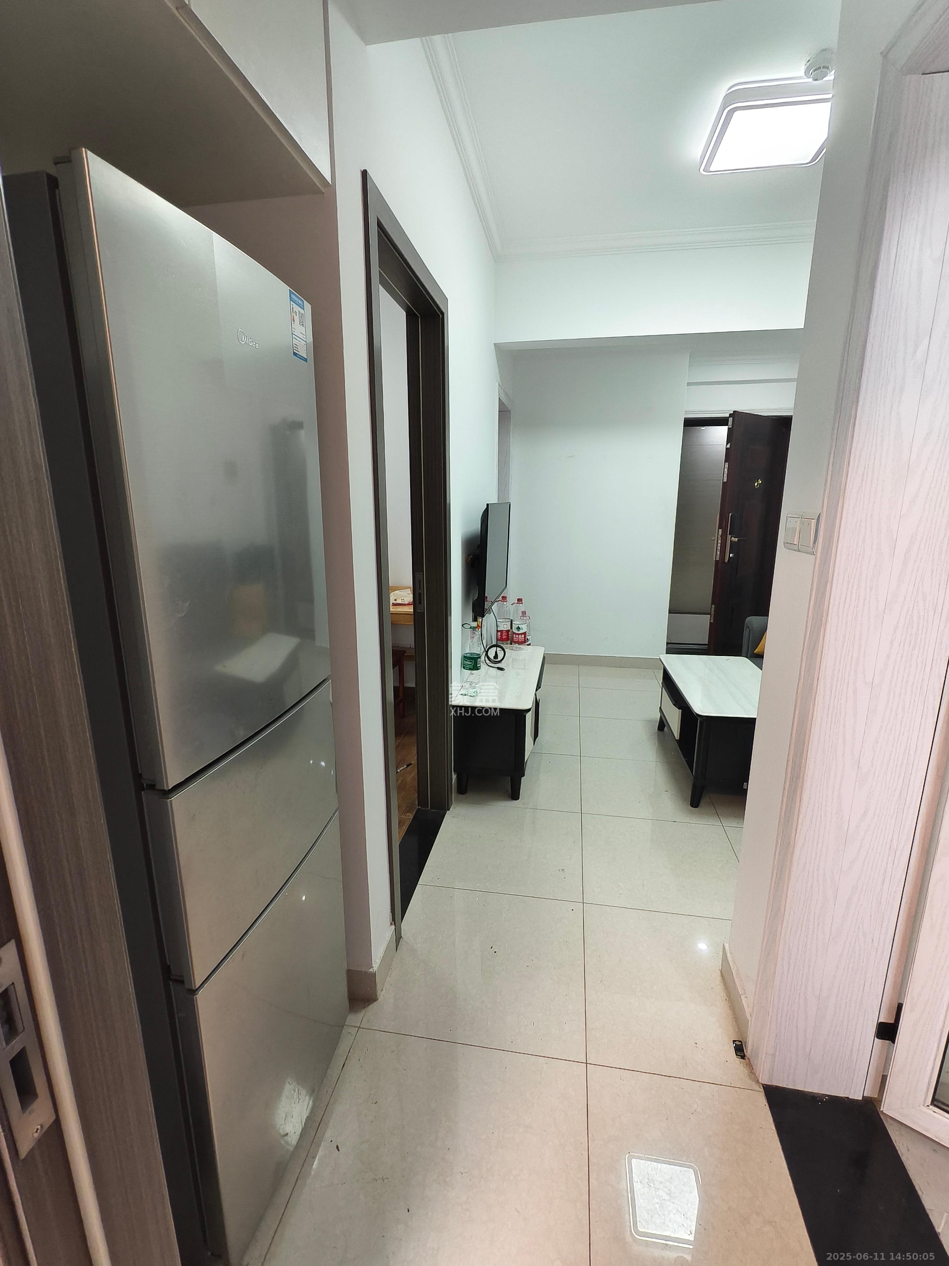 君康家园(梅溪湖七喜街)  2室2厅1卫    2300.0元/月 君康家园(梅溪湖七喜街)  2室2厅1卫    2300.0元/月室内图