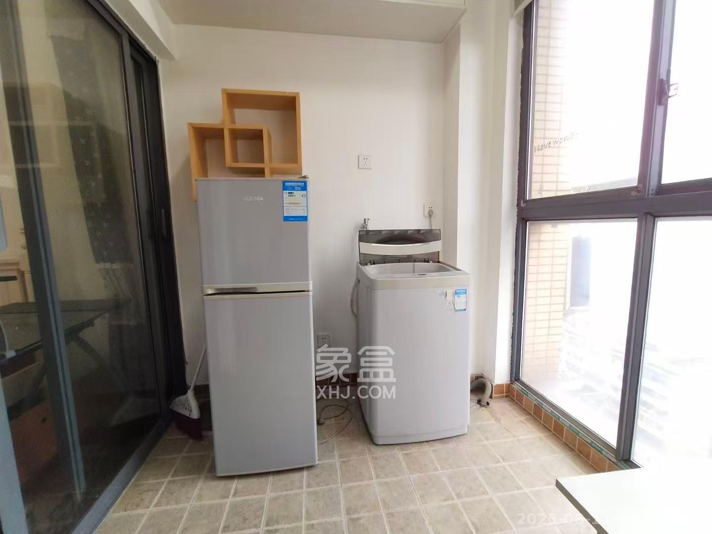 中城丽景香山园  1室1厅1卫   1600.00元/月室内图
