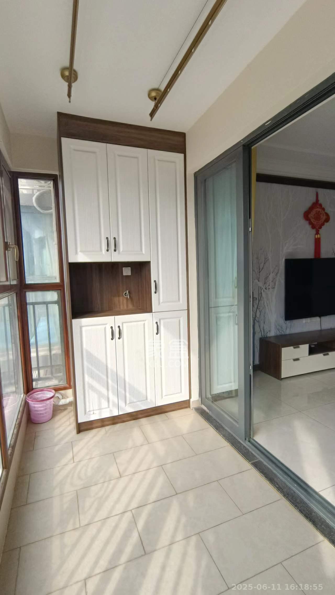 恒大御景天下城一期 3室2厅2卫 2500.0元/月 恒大御景天下城一期 3室2厅2卫 2500.0元/月室内图