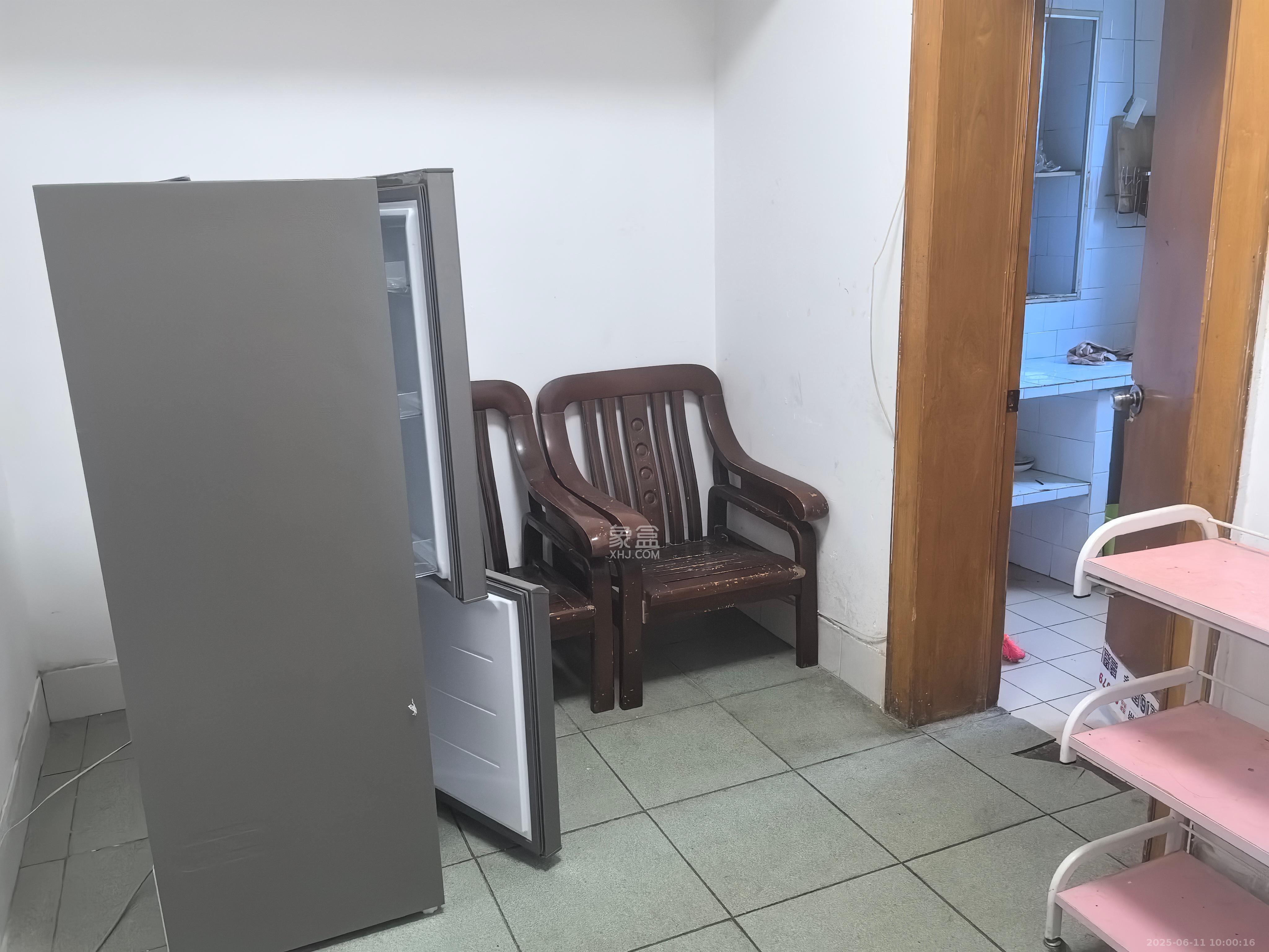 晴佳巷散盘 2室1厅1卫 1300.0元/月 晴佳巷散盘 2室1厅1卫 1300.0元/月室内图